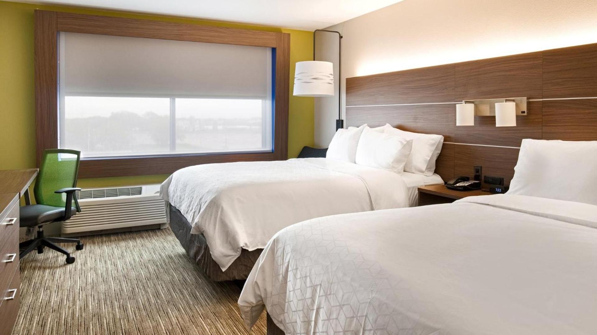 Holiday Inn Express & Suites Racine by IHG photo 30