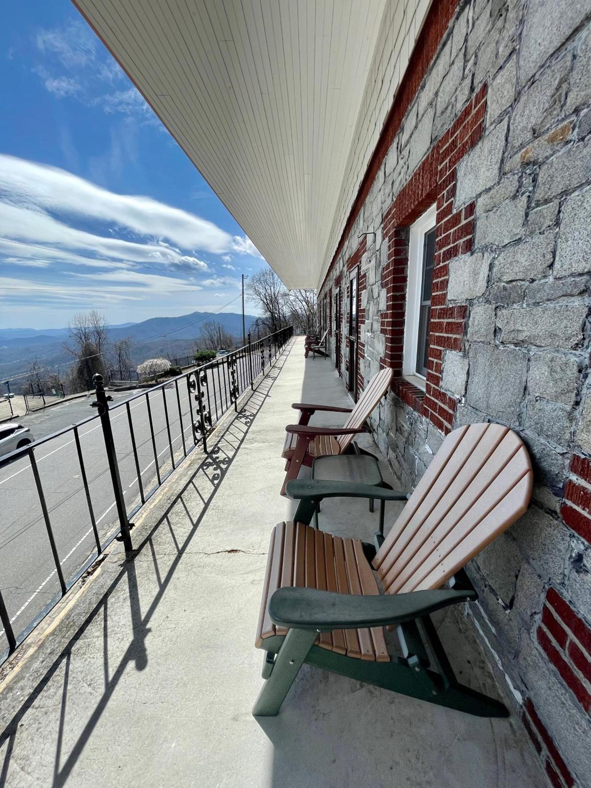 Skyline Village Inn photo 31