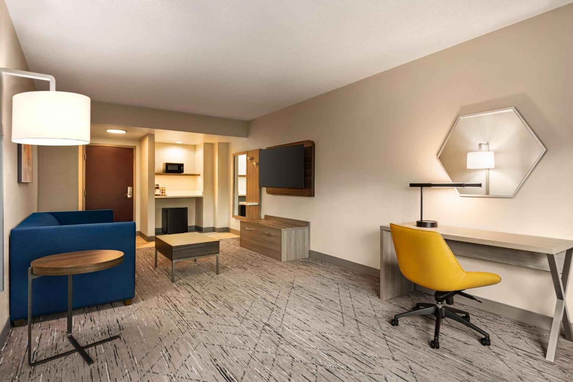 Holiday Inn Express & Suites Mobile West I-10 by IHG photo 40