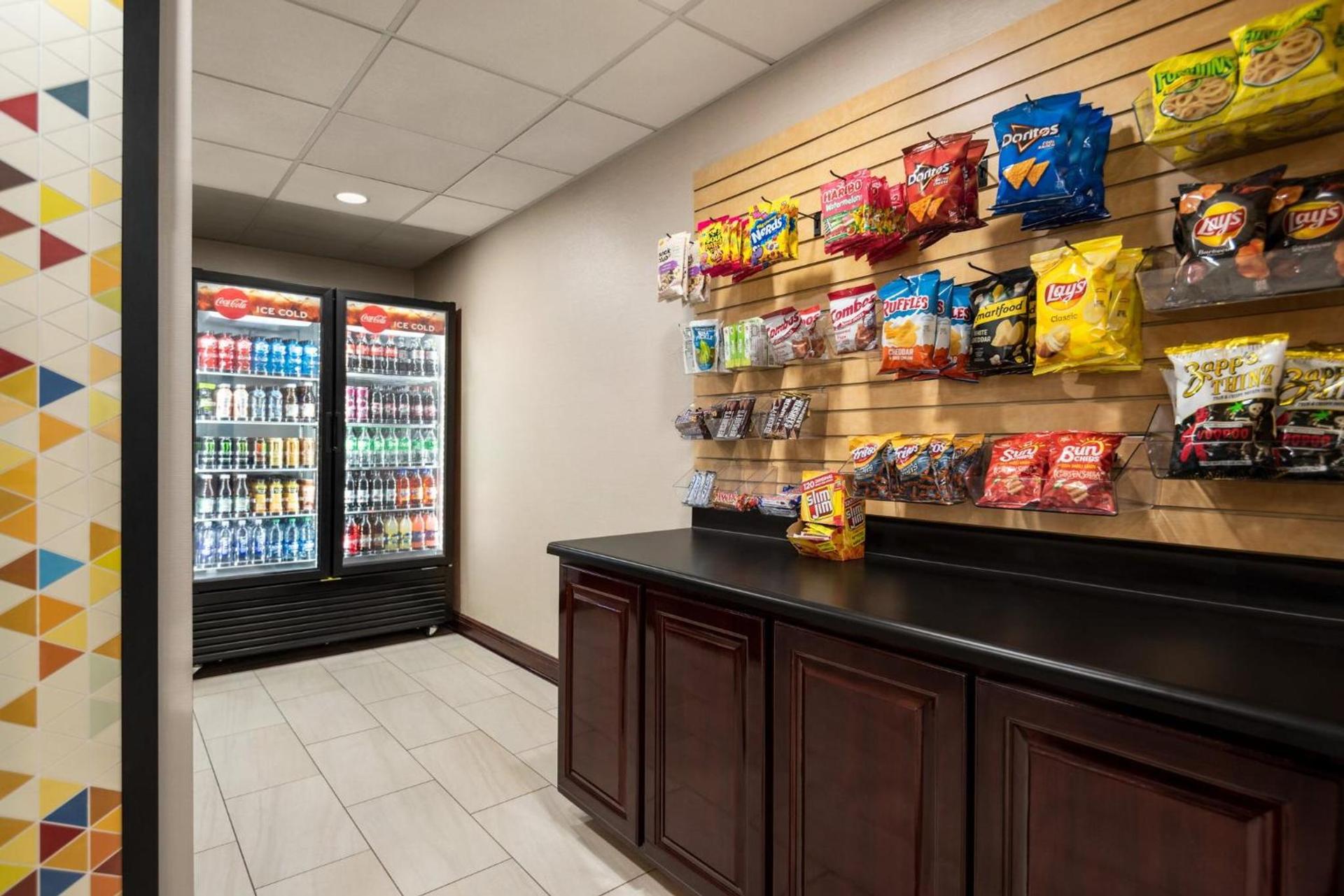 Holiday Inn Express & Suites Mobile West I-10 by IHG photo 48