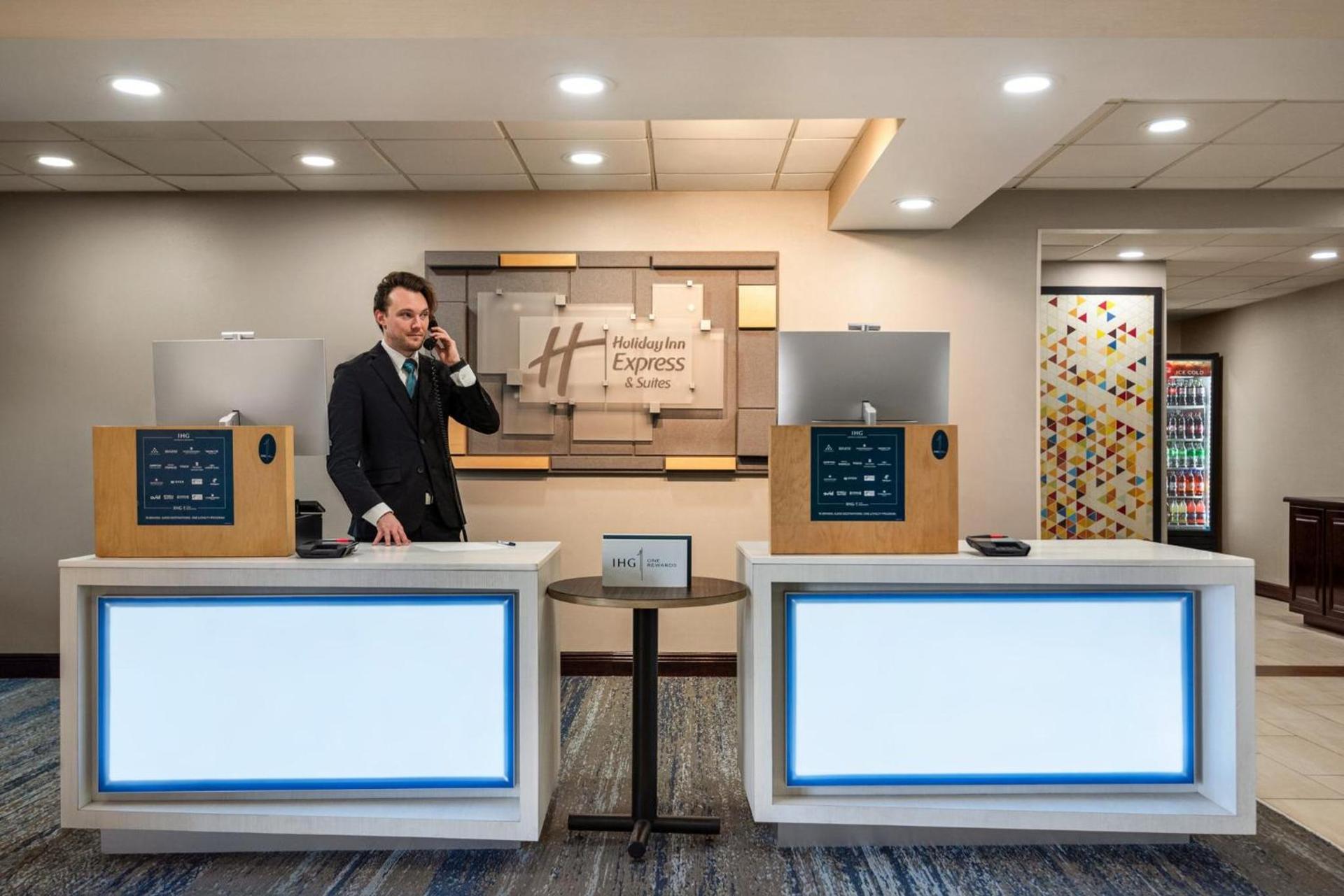 Holiday Inn Express & Suites Mobile West I-10 by IHG photo 53