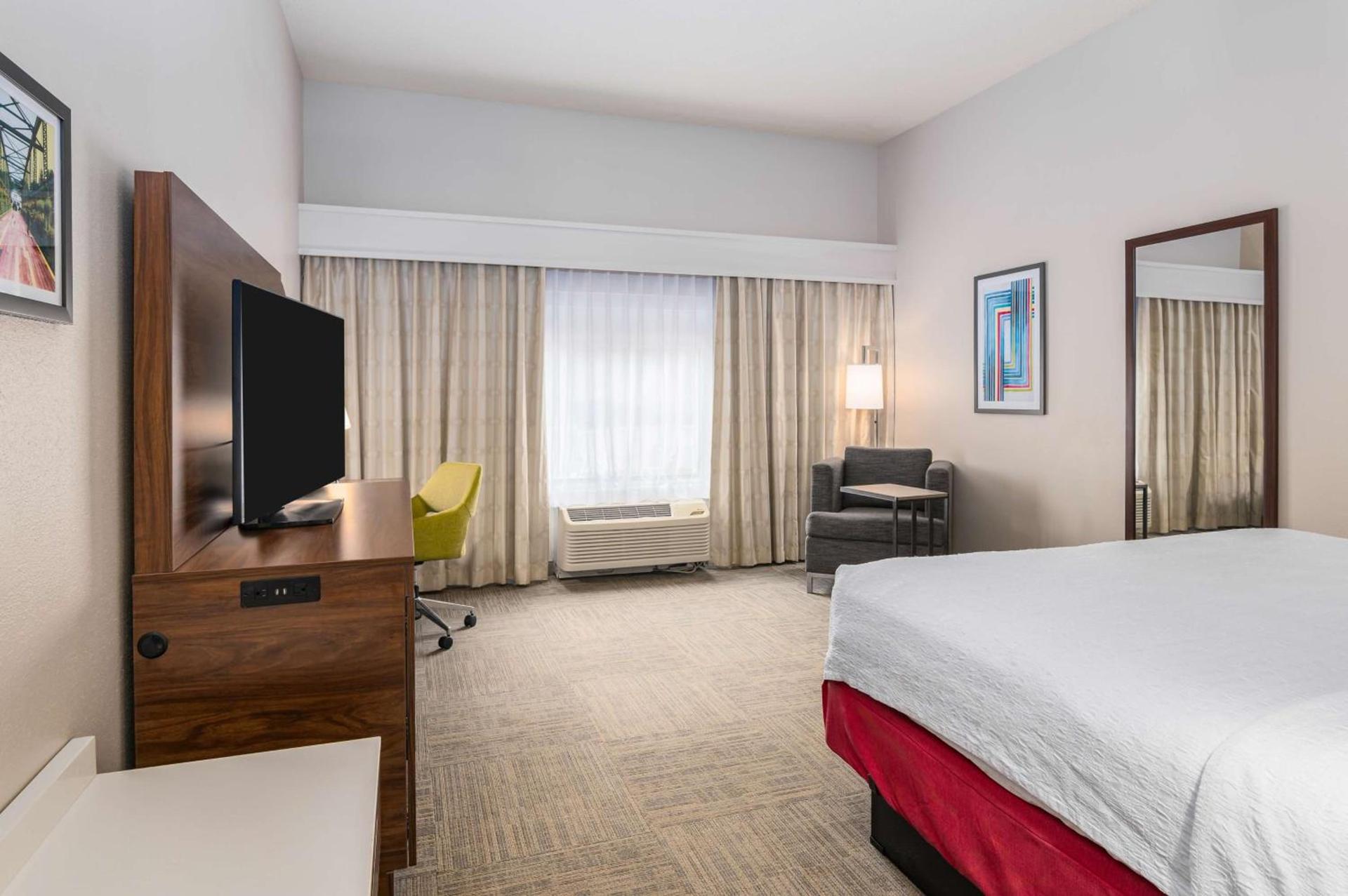Hampton Inn & Suites Hartford-Manchester photo 24