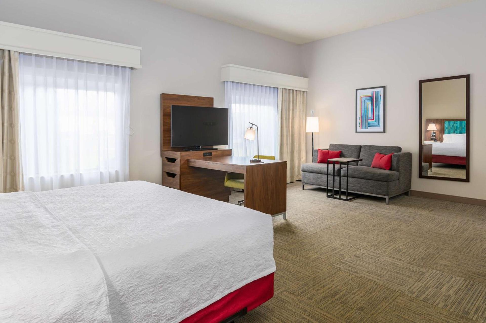 Hampton Inn & Suites Hartford-Manchester photo 28