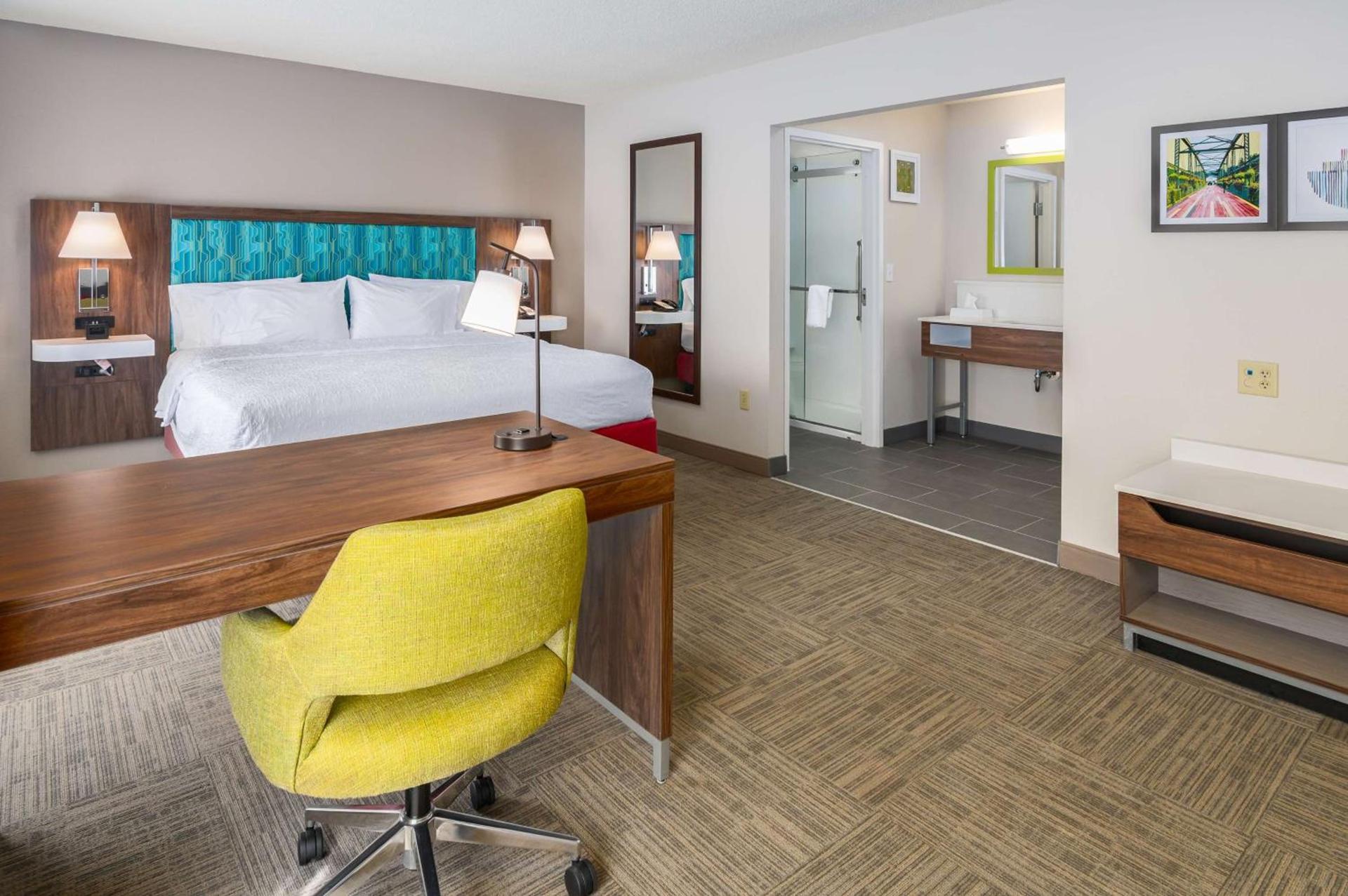 Hampton Inn & Suites Hartford-Manchester photo 30