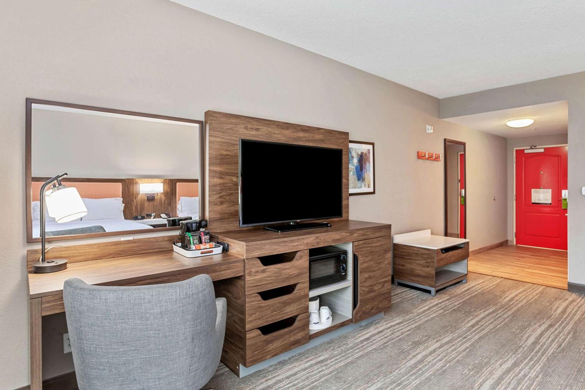 Hampton Inn & Suites Orlando-Apopka photo 67