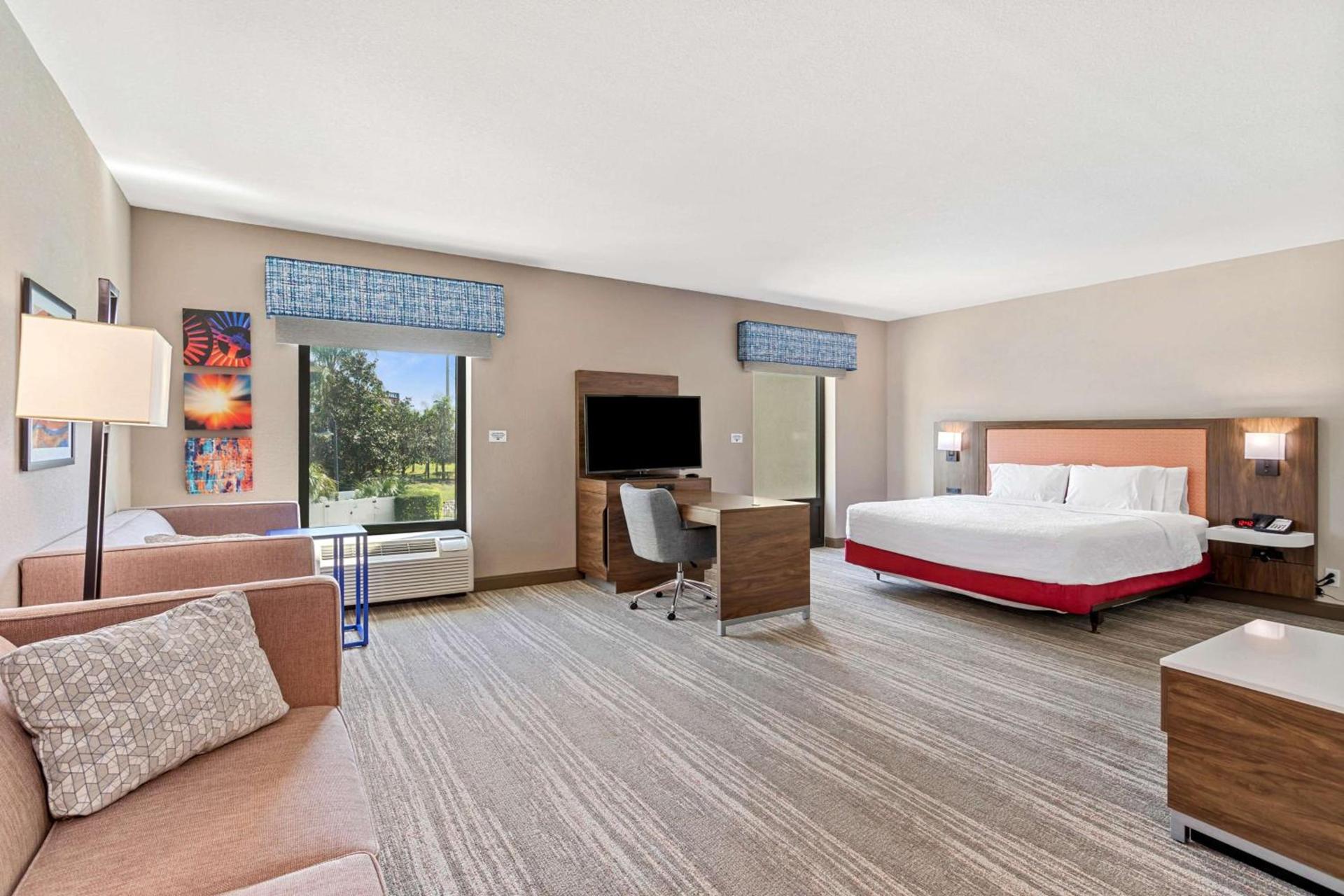 Hampton Inn & Suites Orlando-Apopka photo 76