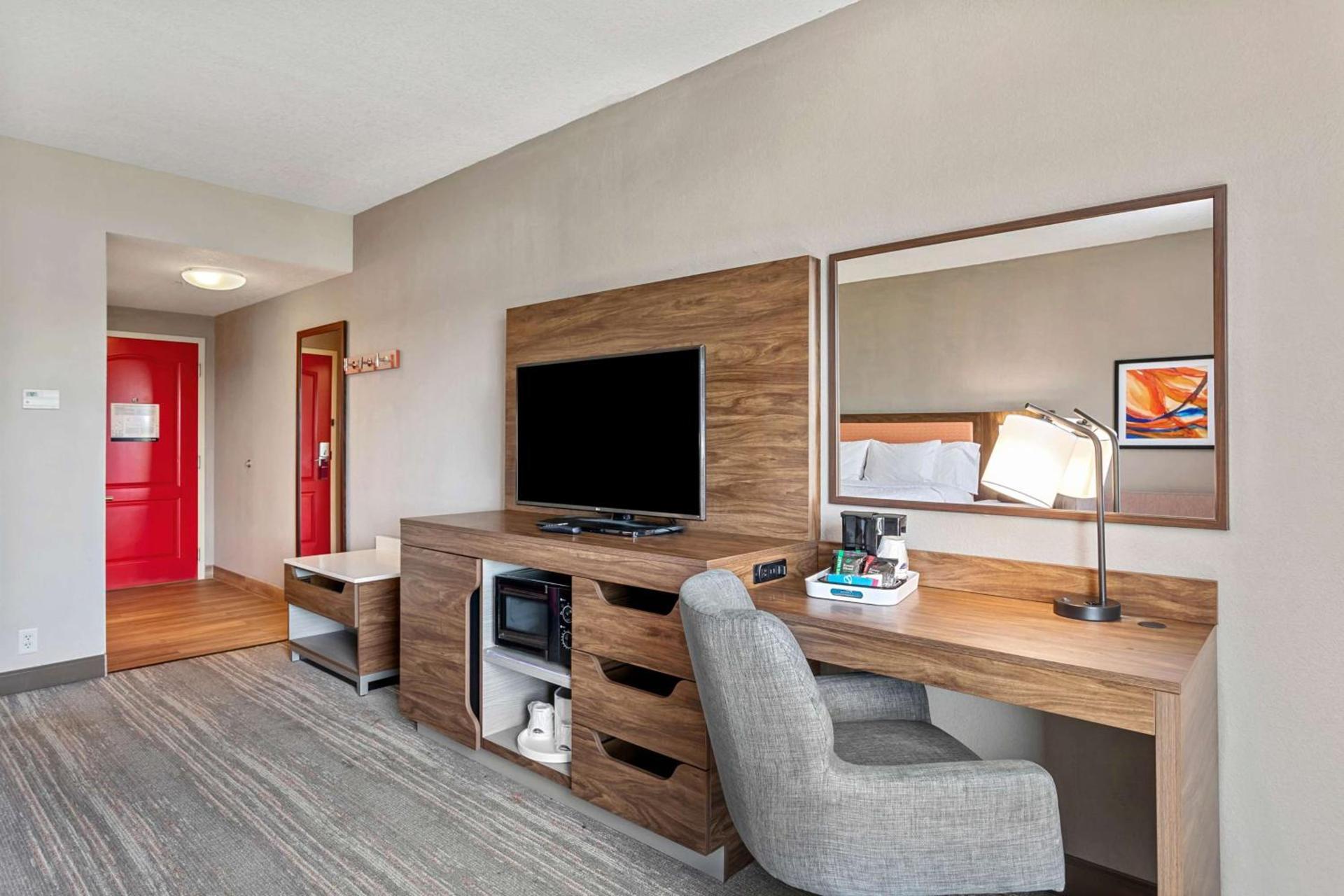 Hampton Inn & Suites Orlando-Apopka photo 64