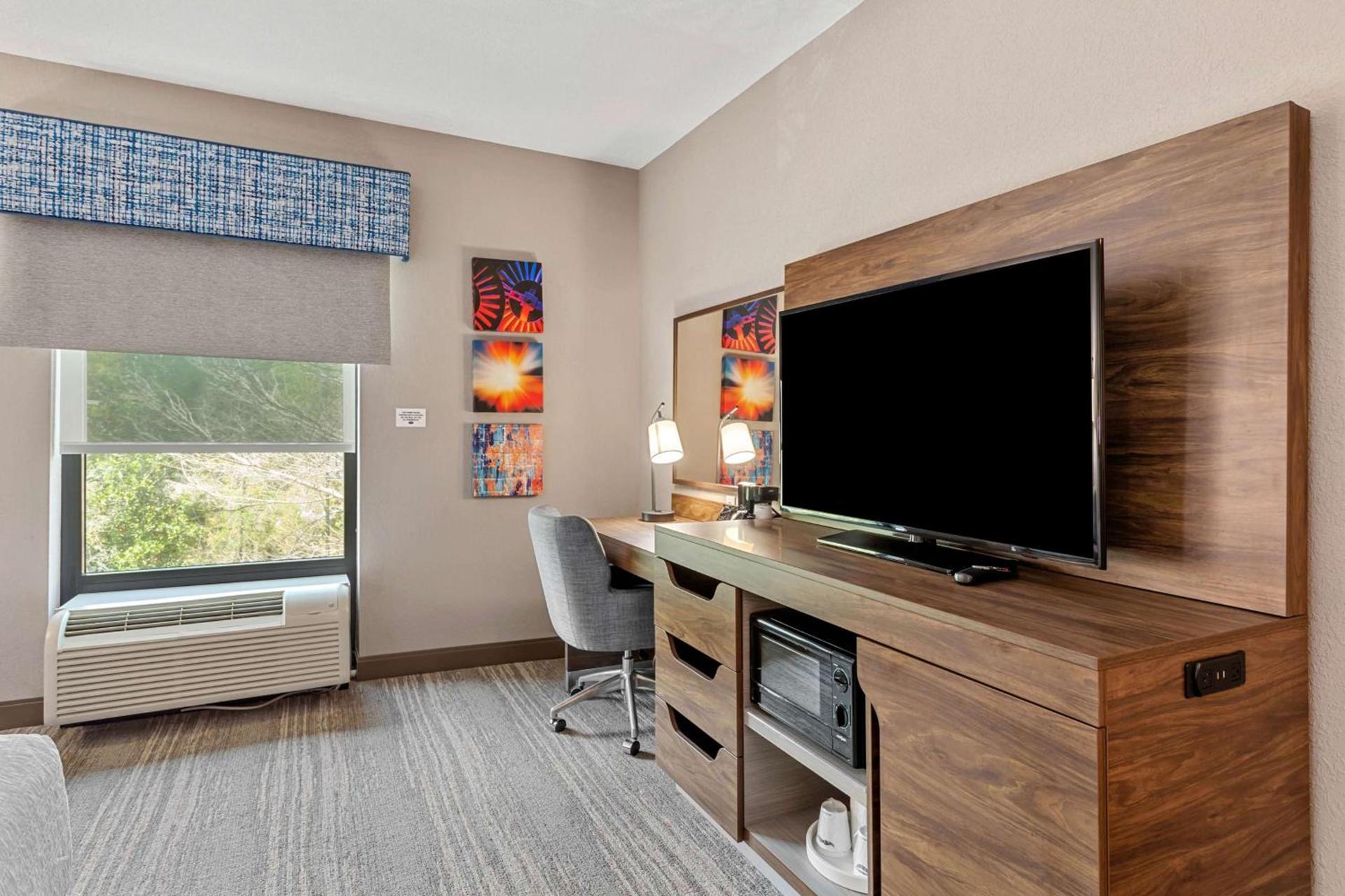 Hampton Inn & Suites Orlando-Apopka photo 31