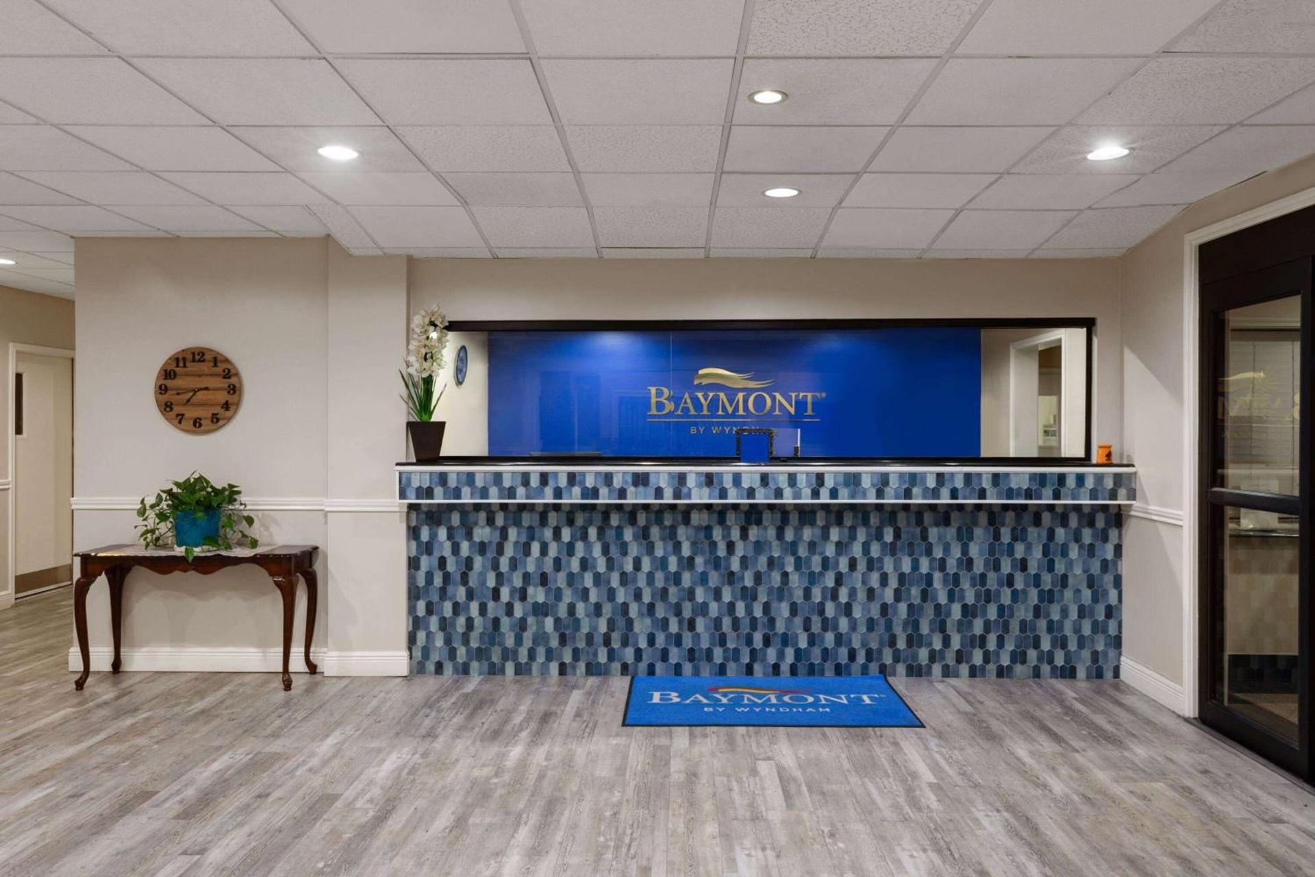 Baymont by Wyndham Houston Brookhollow photo 23