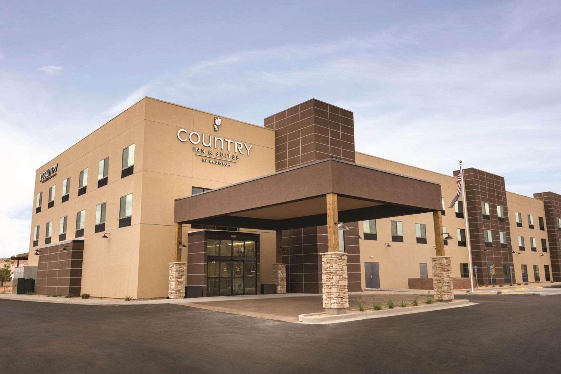 Country Inn & Suites by Radisson, Page, AZ photo 2