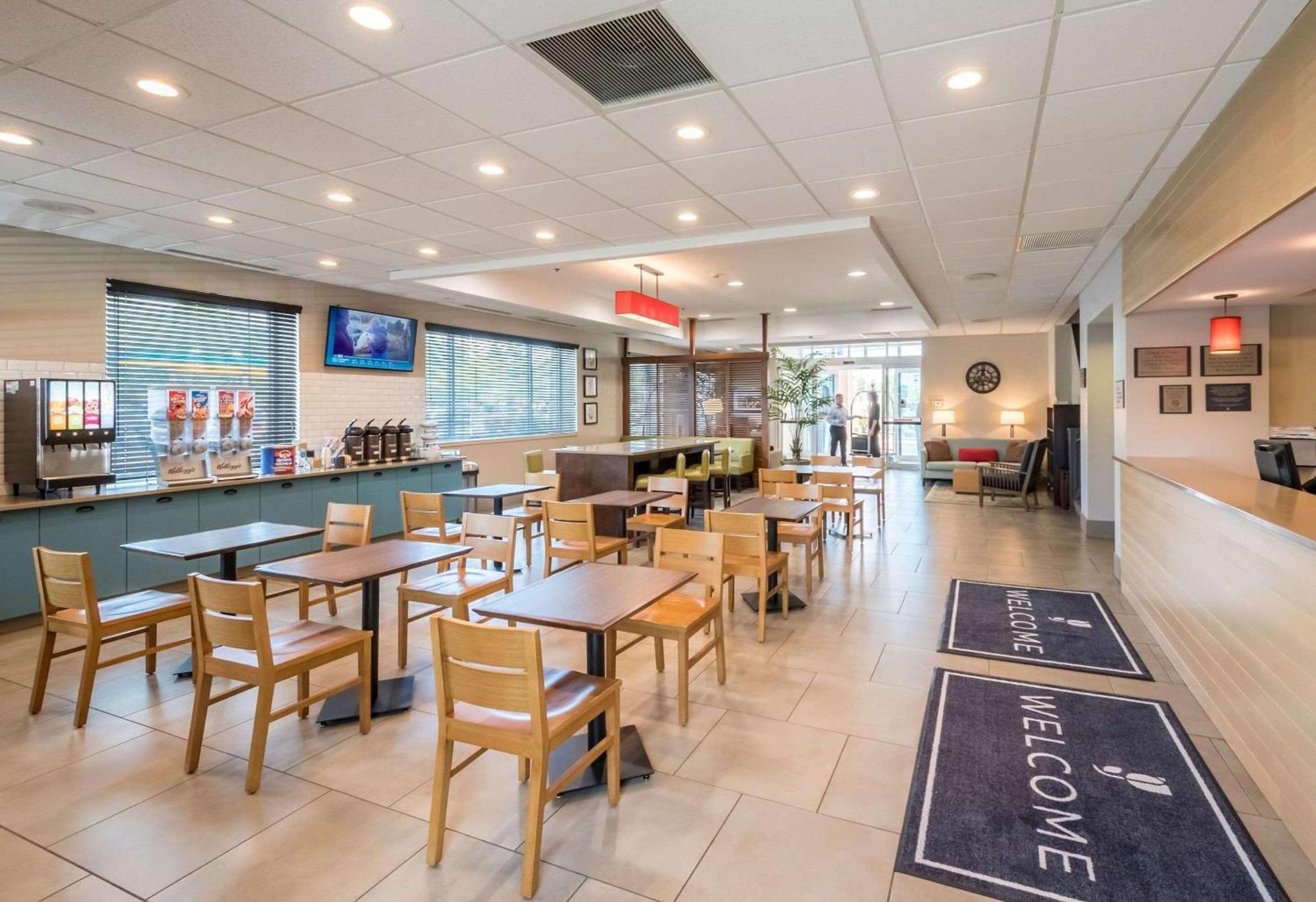 Country Inn & Suites by Radisson, Rochester-Pittsford-Brighton, NY photo 51