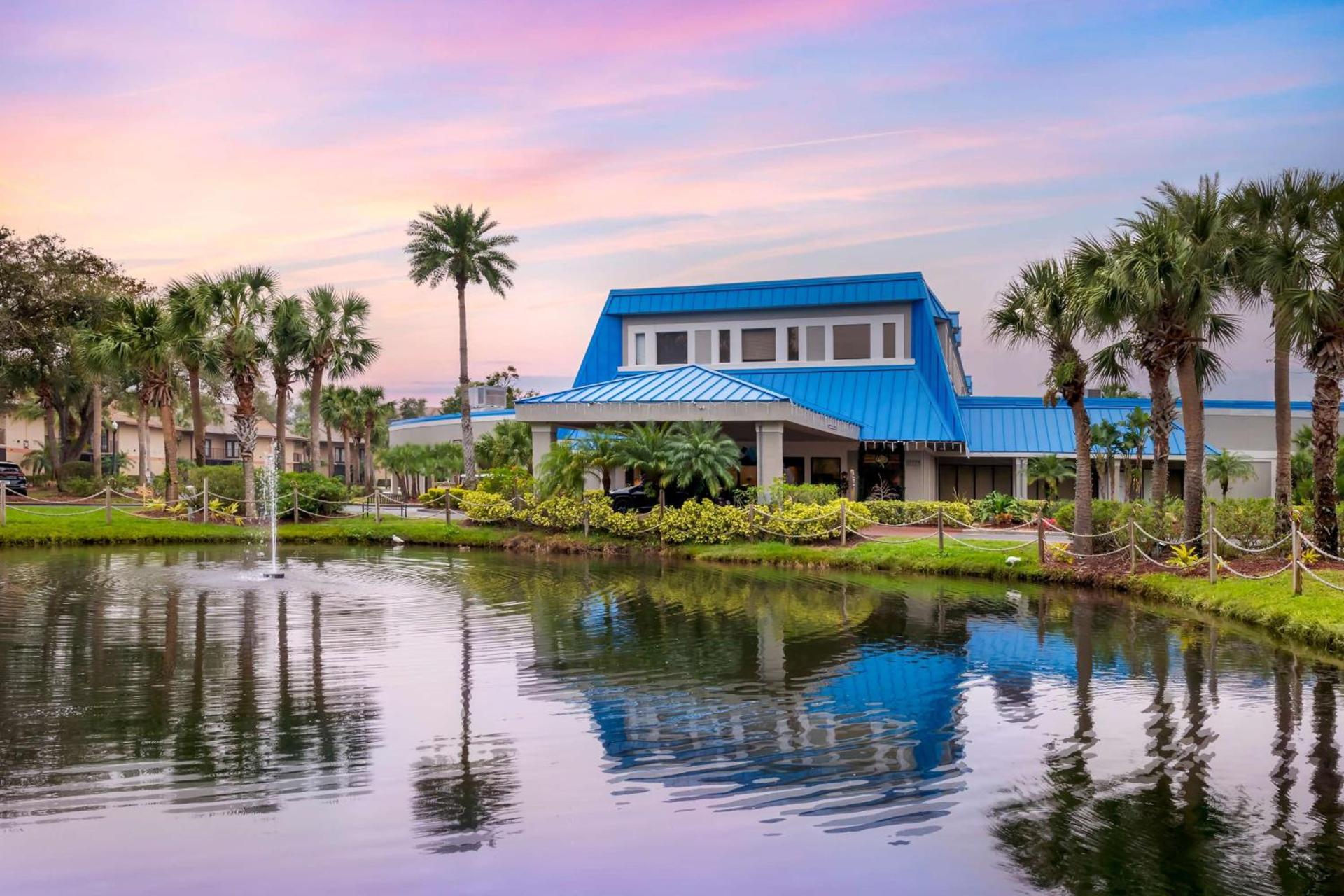 Hilton Vacation Club Aqua Sol Orlando West photo 4