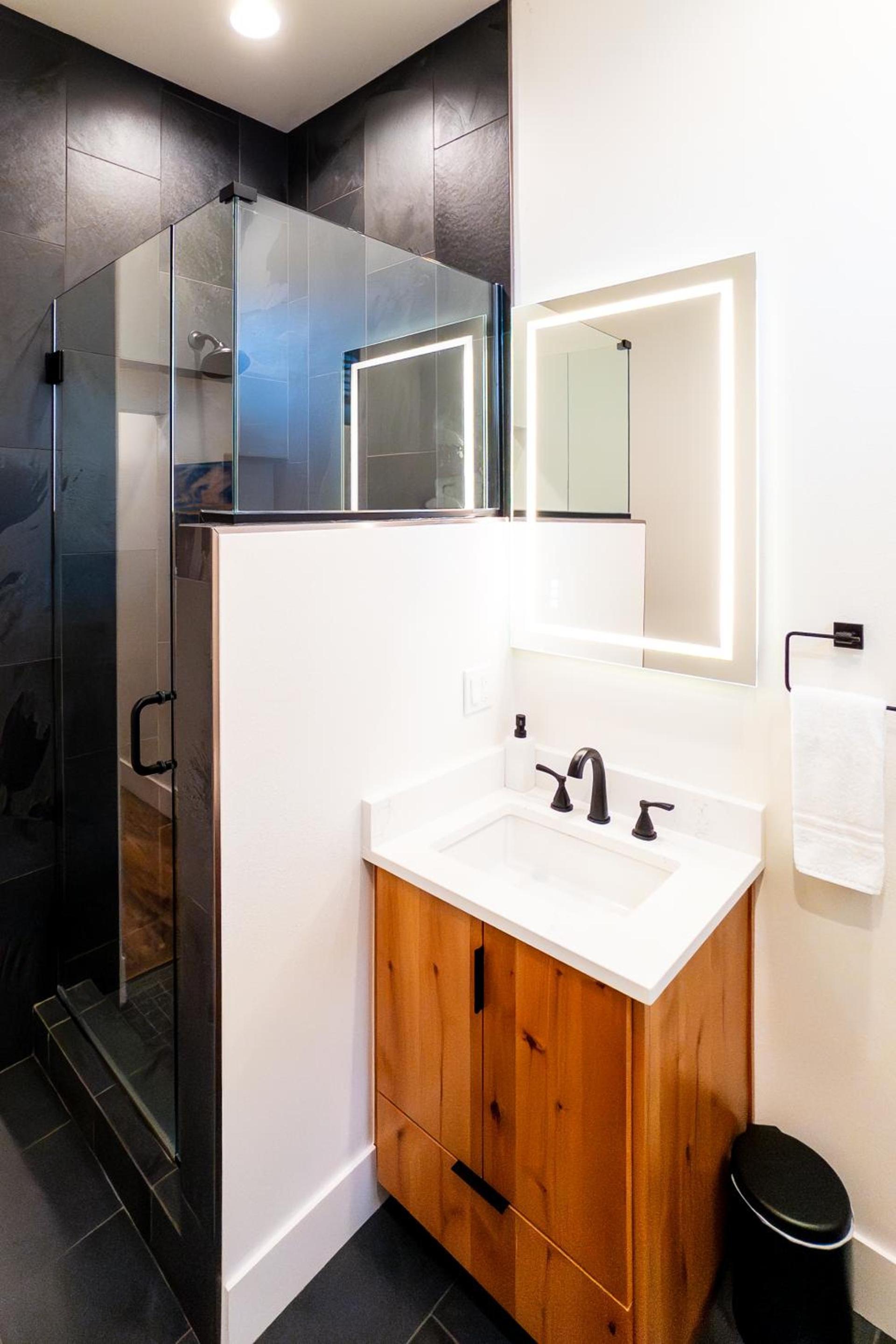 Horsefeathers Hotel photo 26