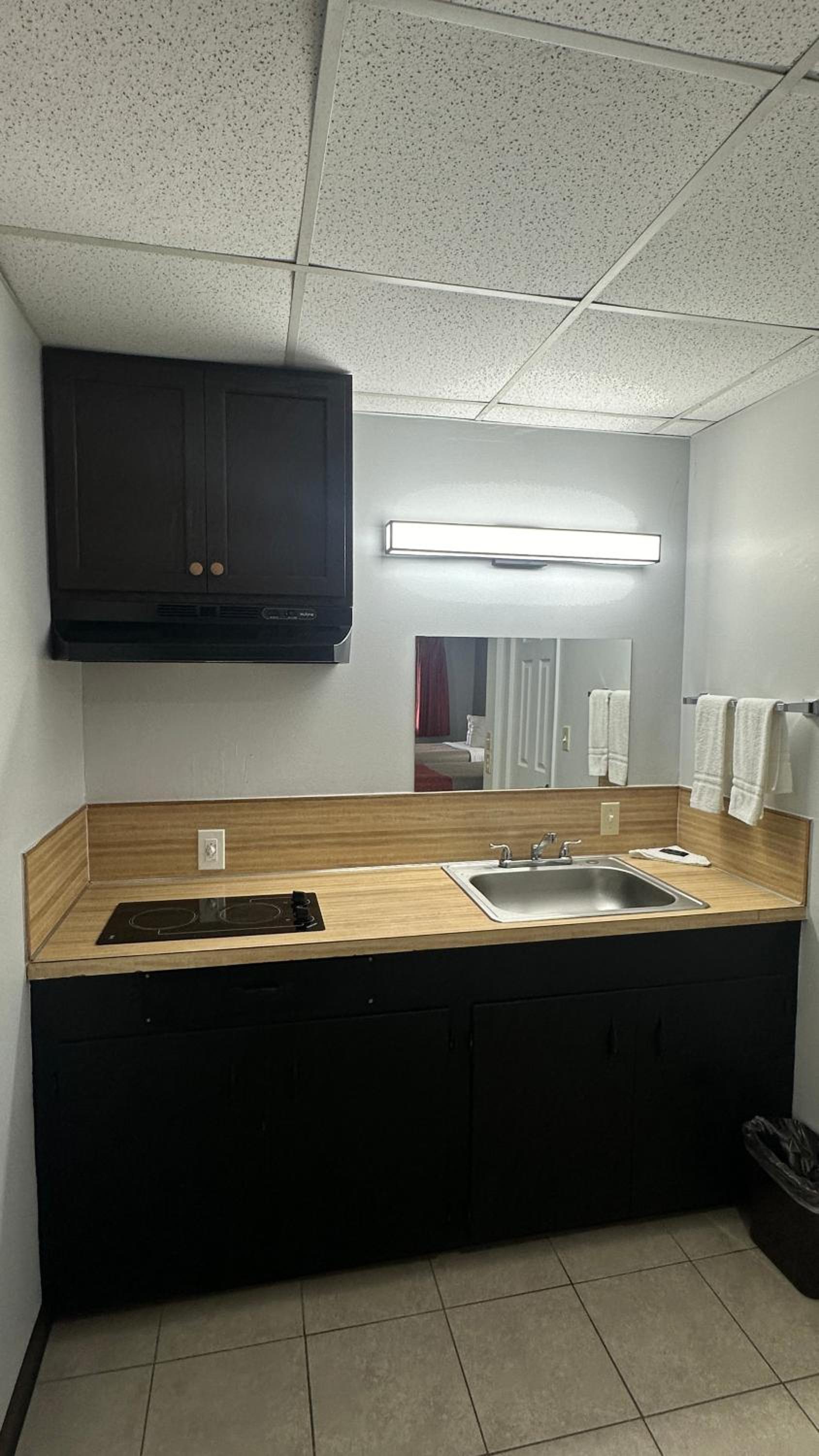 Motel 6-Winnie, TX photo 57