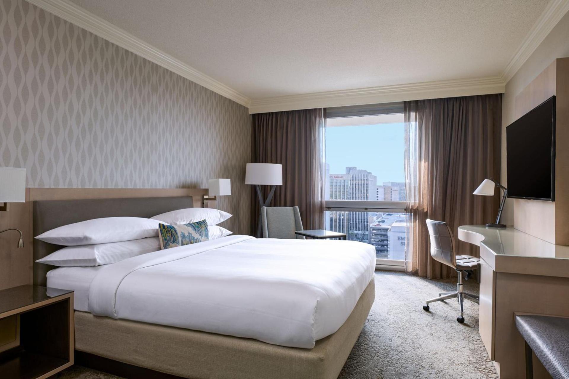 Los Angeles Airport Marriott photo 31