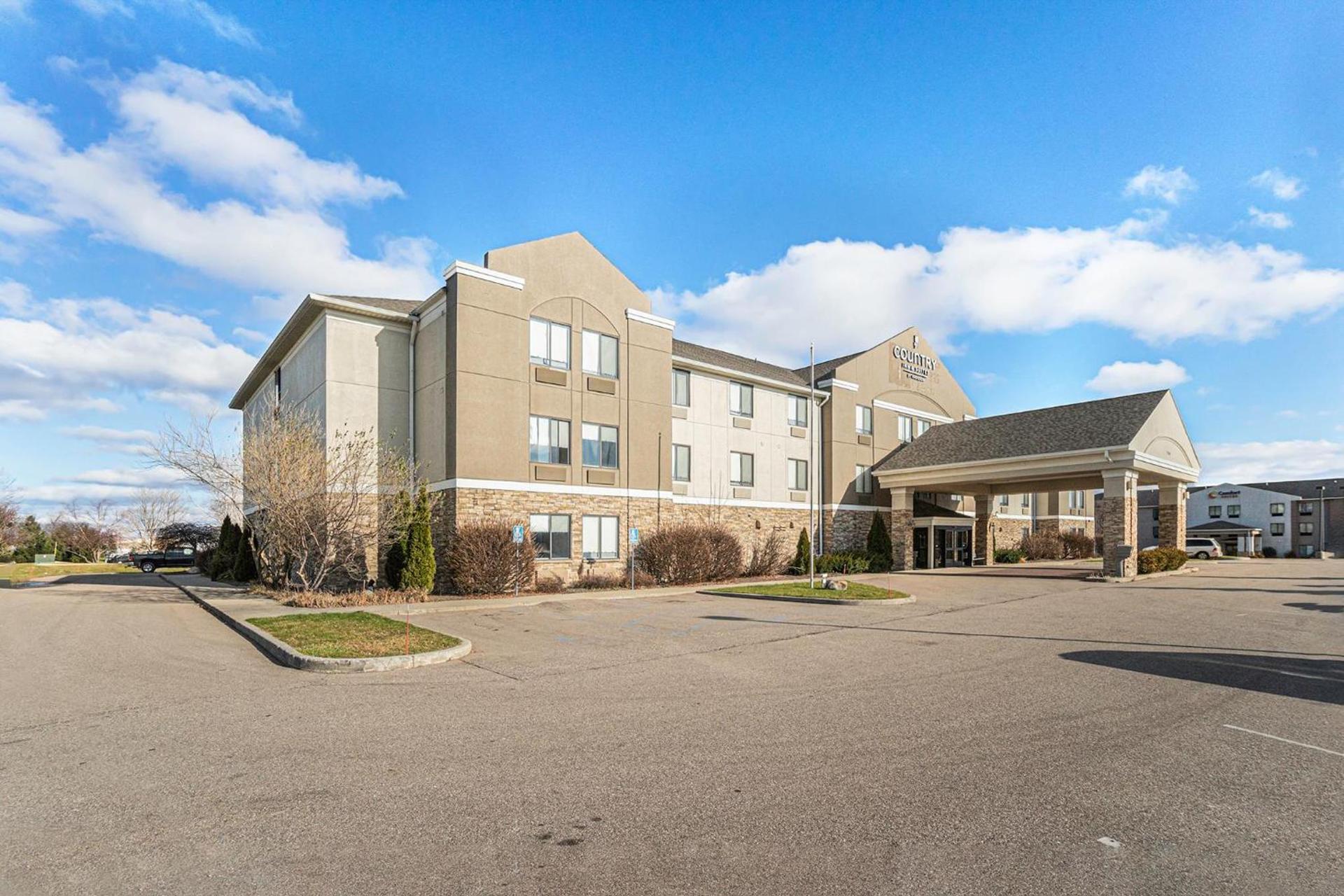 Country Inn & Suites by Radisson, South Haven, MI — hotel in South Haven