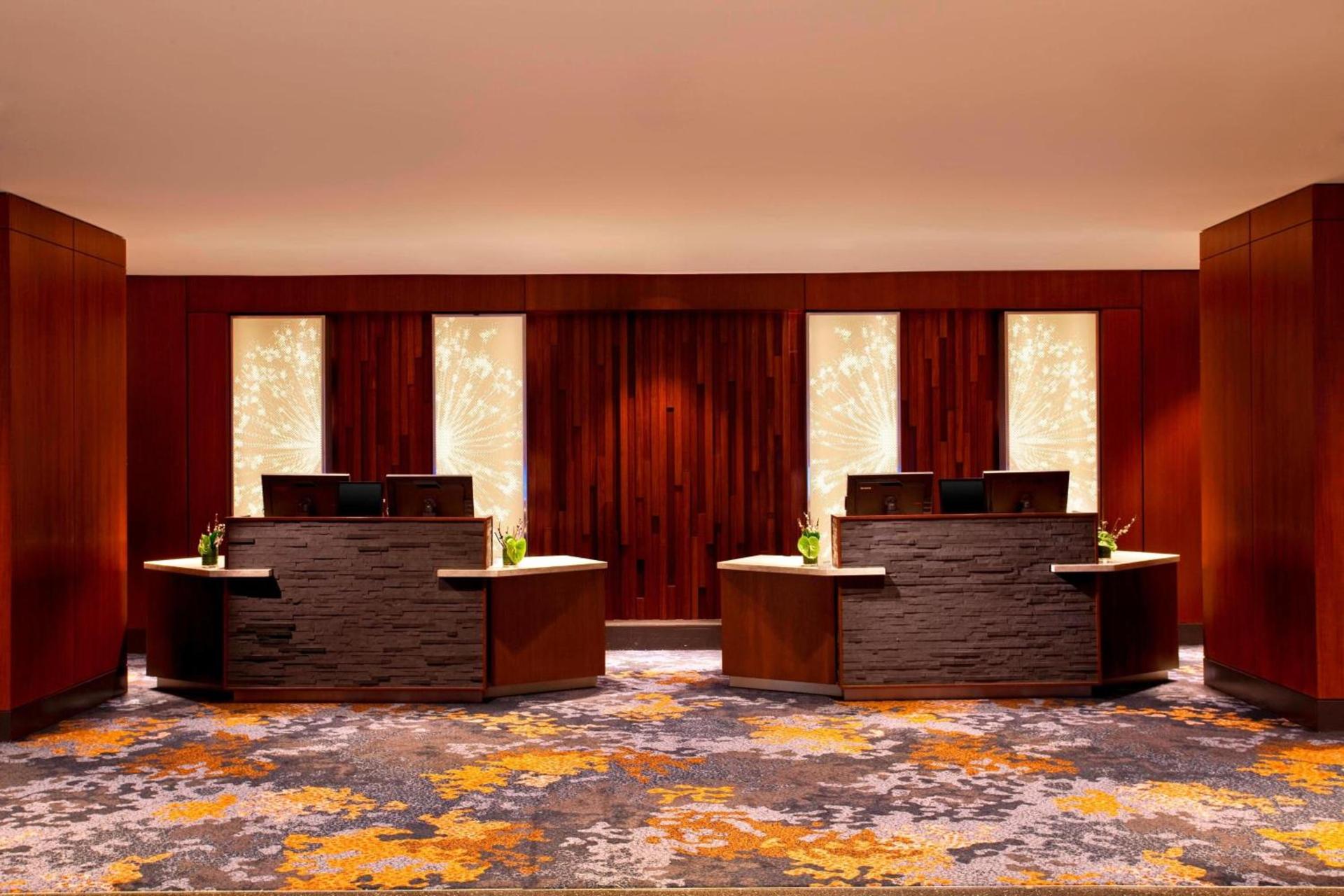 The Westin Peachtree Plaza, Atlanta photo 6