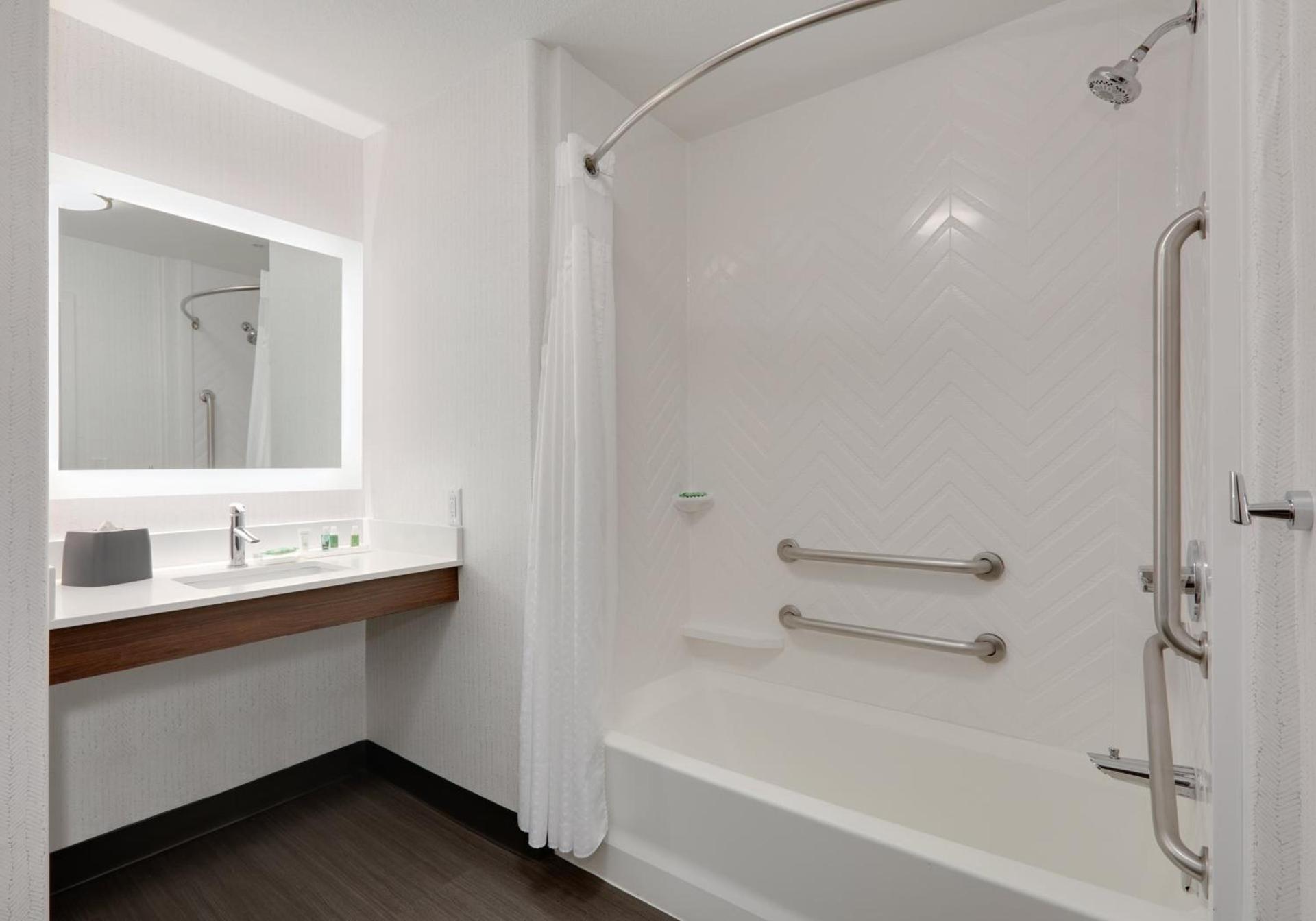 Holiday Inn Yuma by IHG photo 11