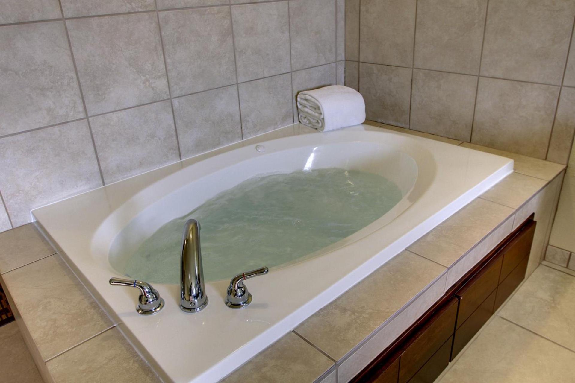 Cobblestone Inn & Suites - Hartington photo 7