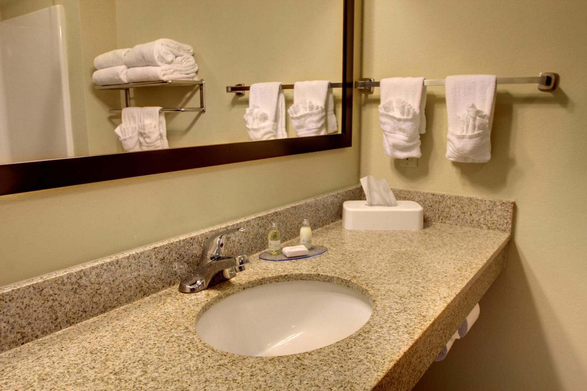 Cobblestone Inn & Suites - Hartington photo 33