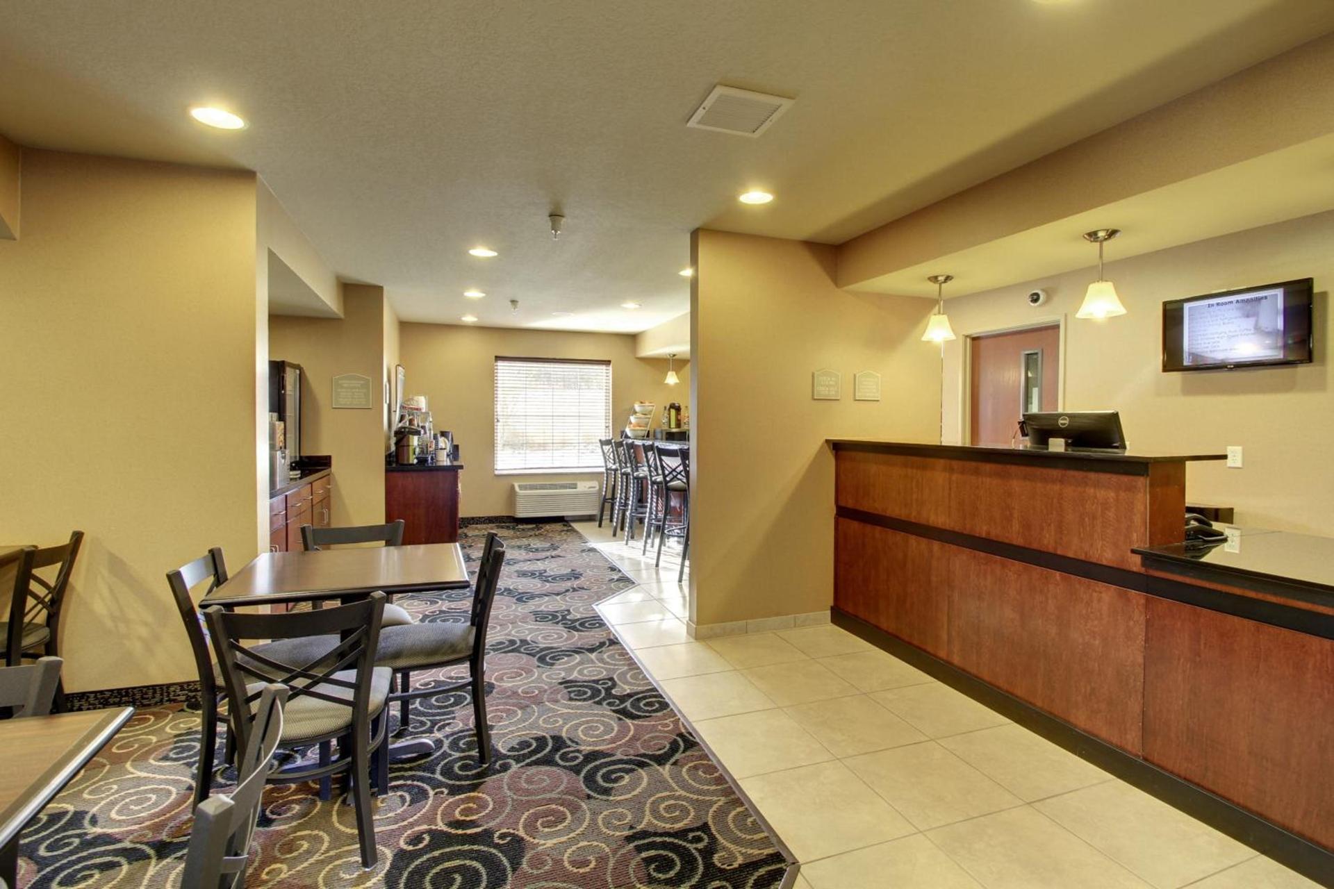 Cobblestone Inn & Suites - Hartington photo 20