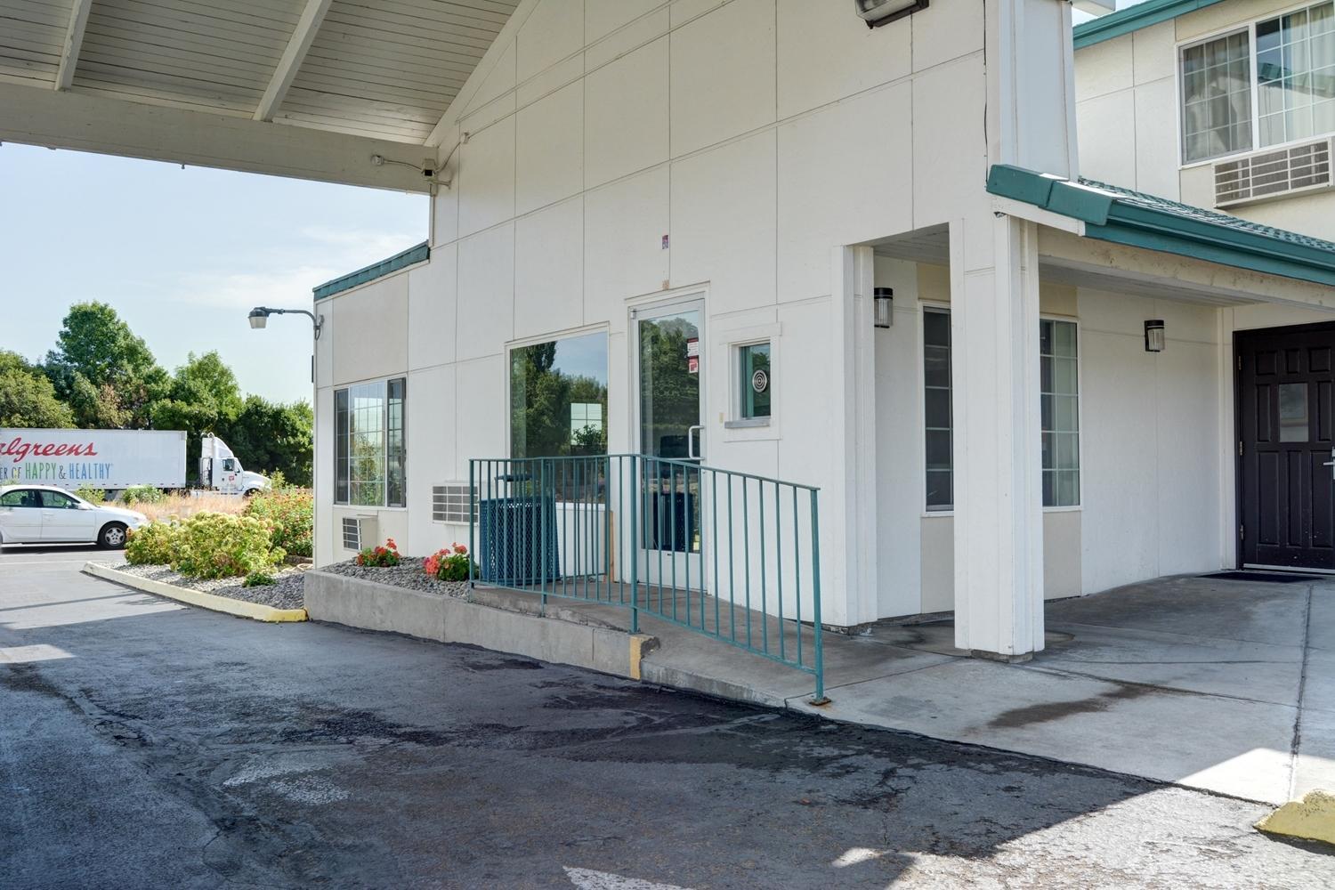 Motel 6-The Dalles, OR photo 30