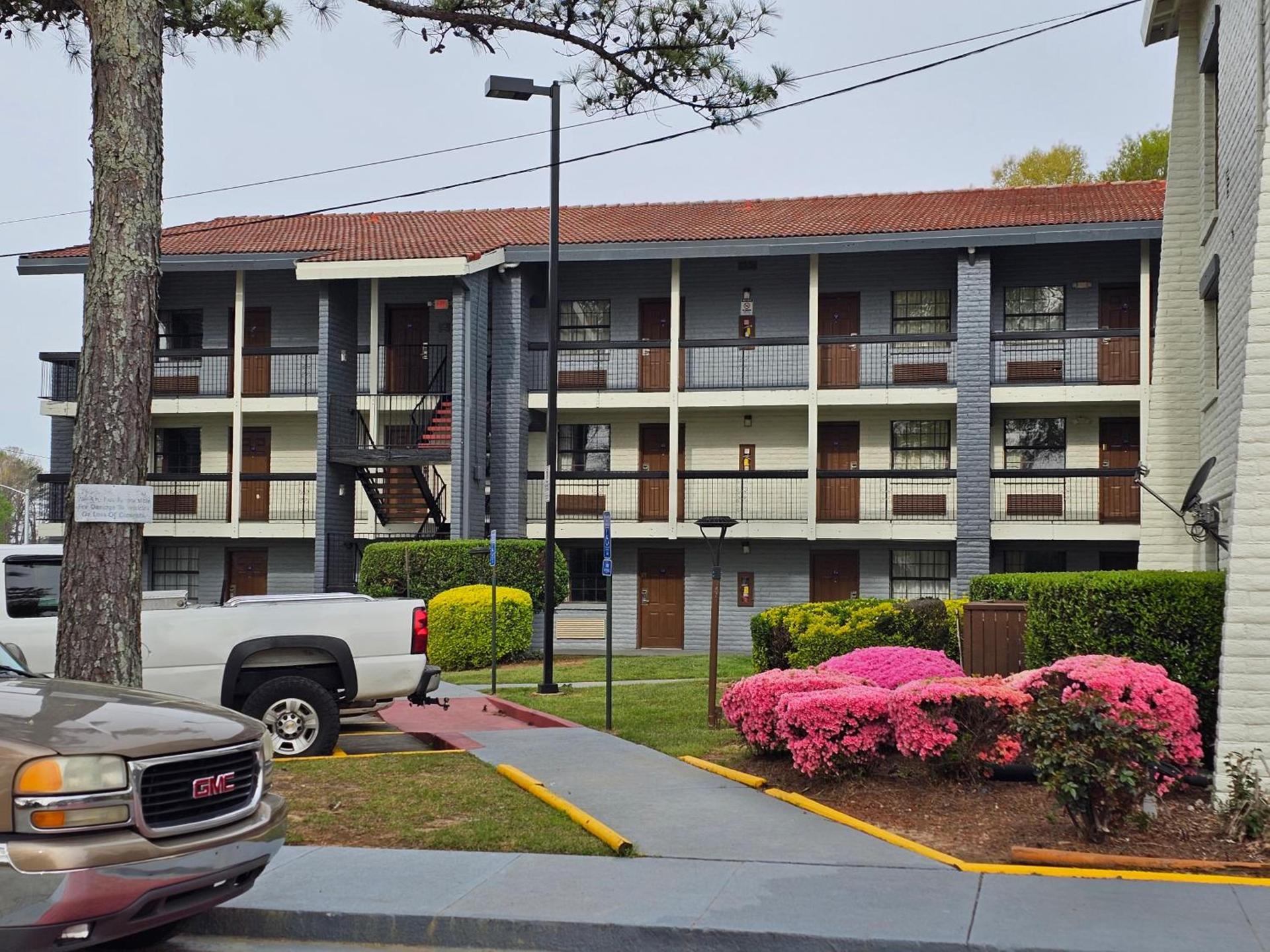 Knights Inn - Lithonia photo 89