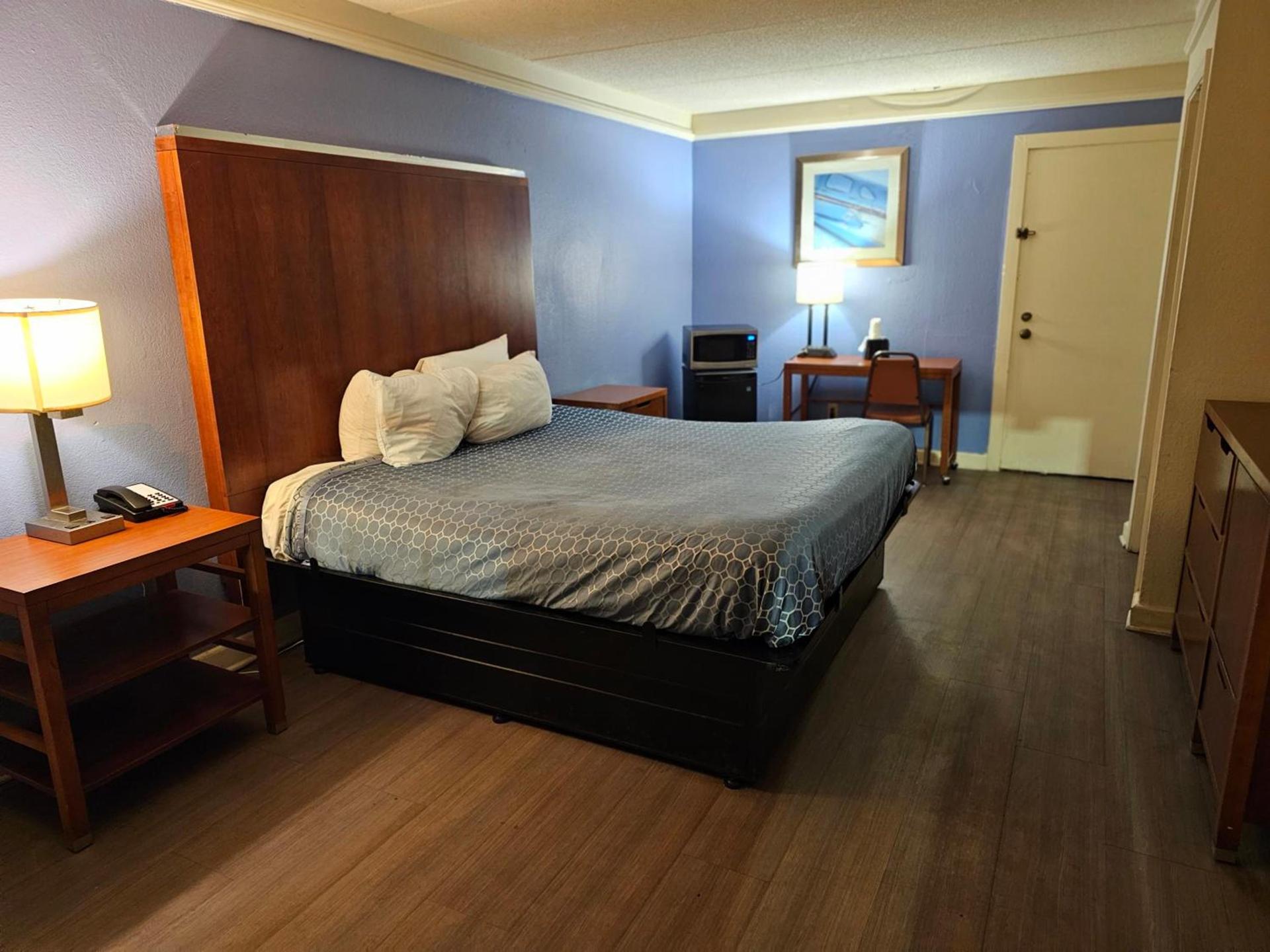 Knights Inn - Lithonia photo 91