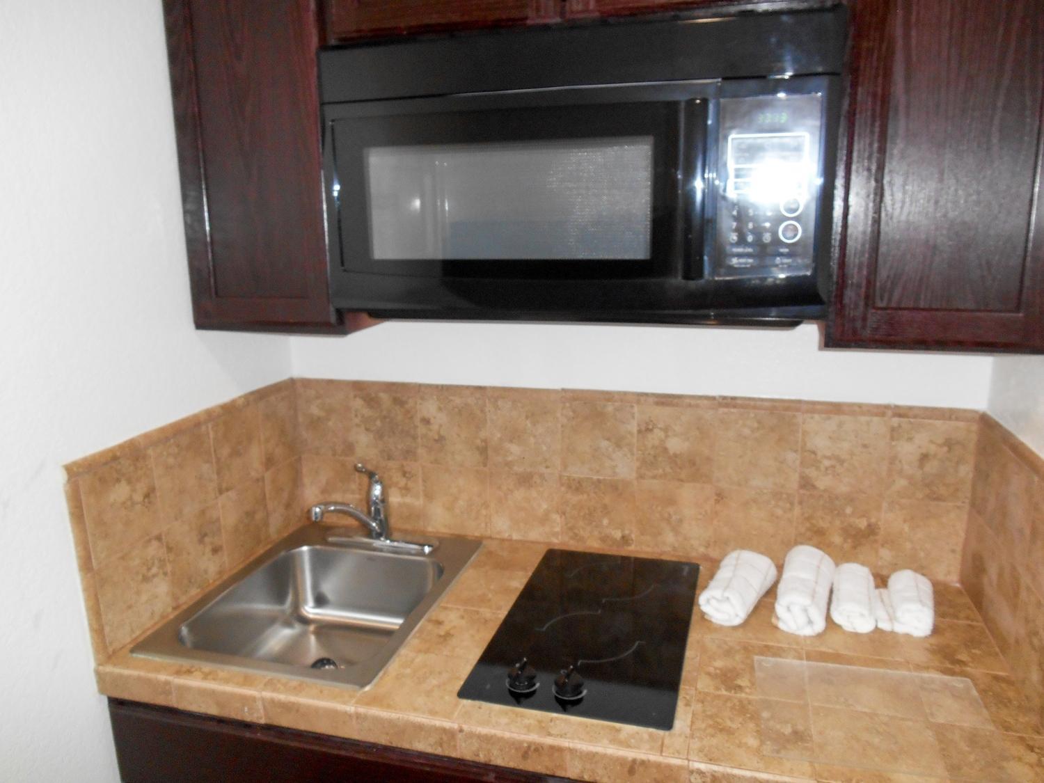 Studio 6-San Antonio, TX - Airport photo 28