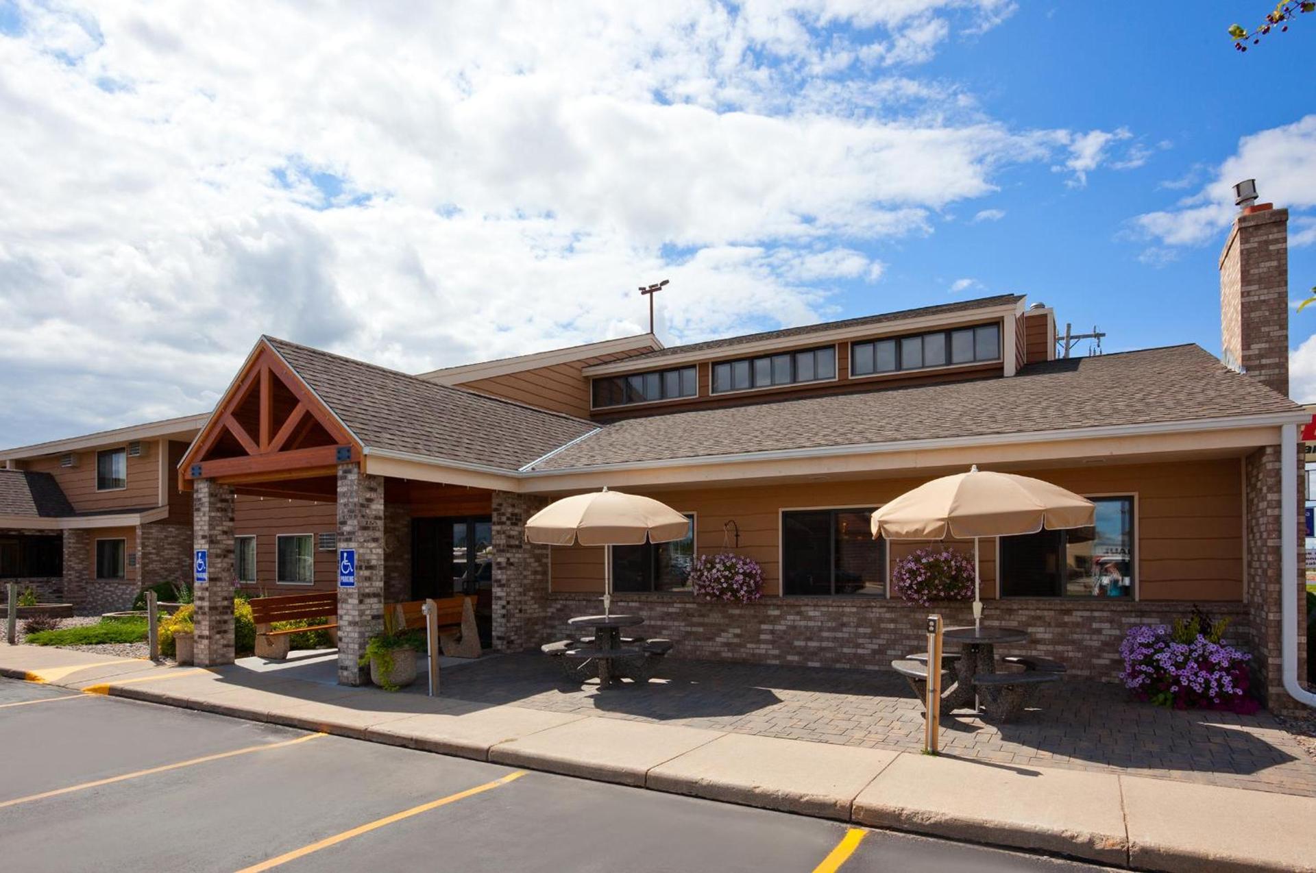 AmericInn by Wyndham Roseau photo 60