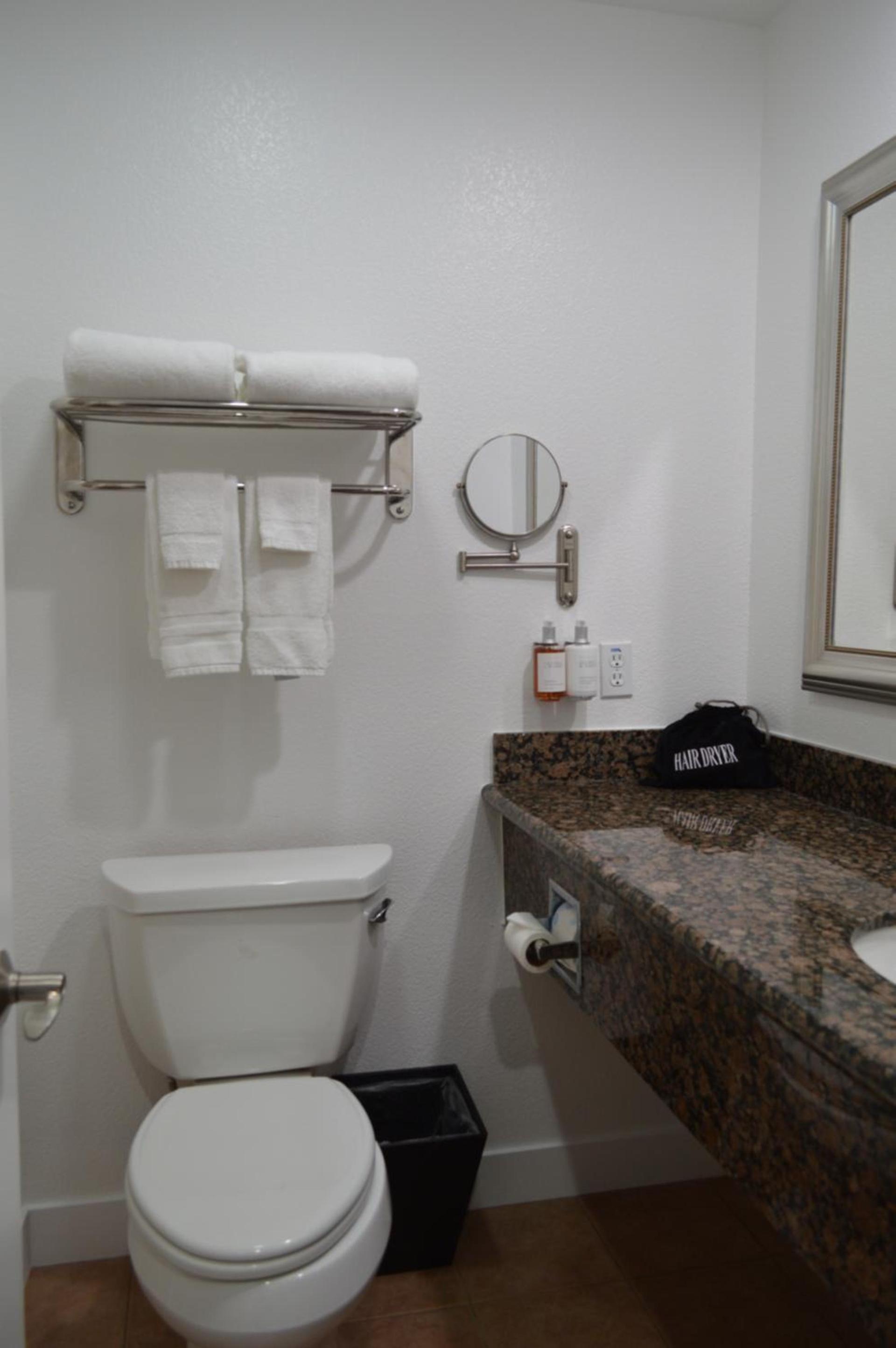 Fairview Inn & Suites photo 40