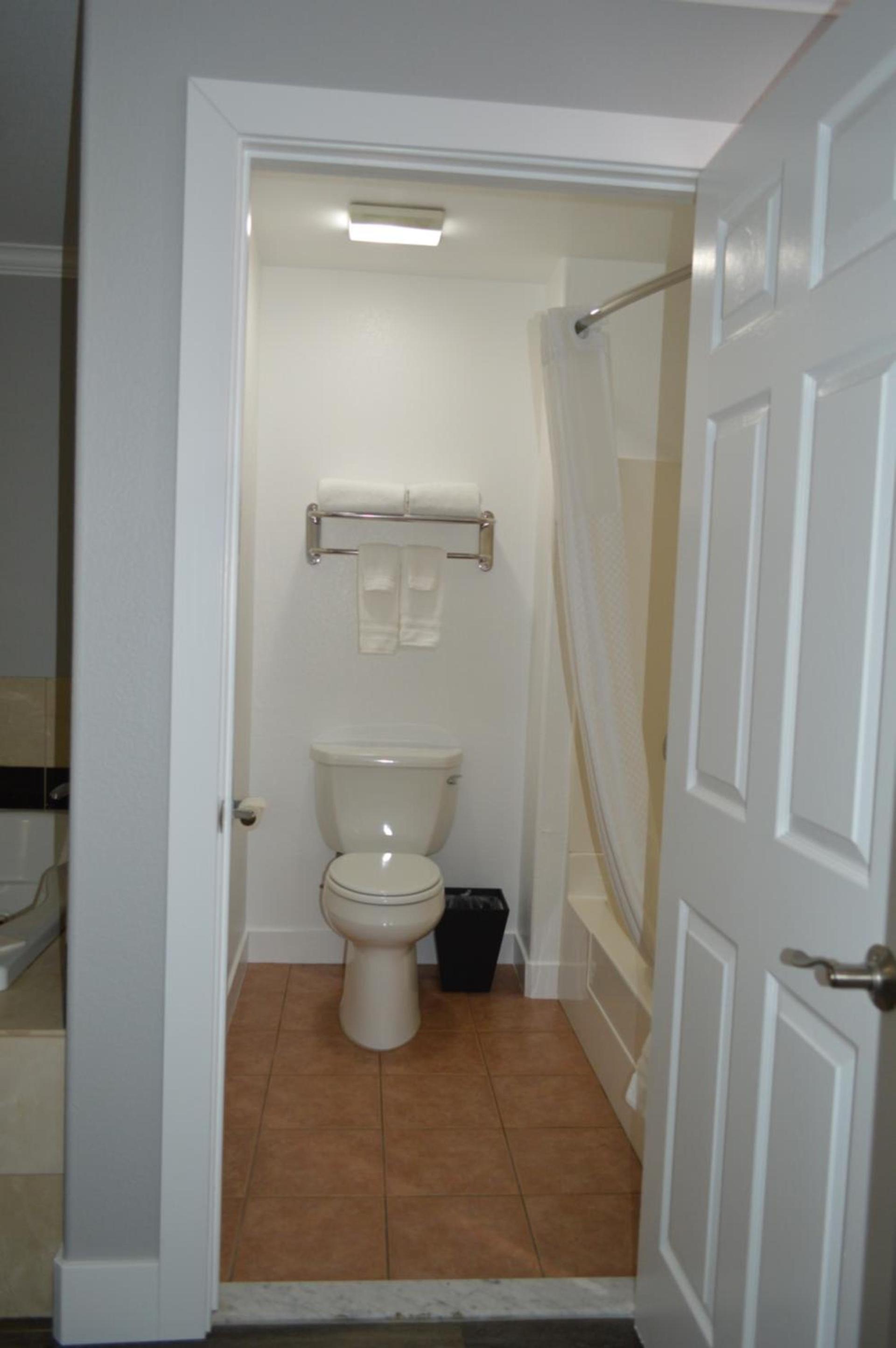 Fairview Inn & Suites photo 41