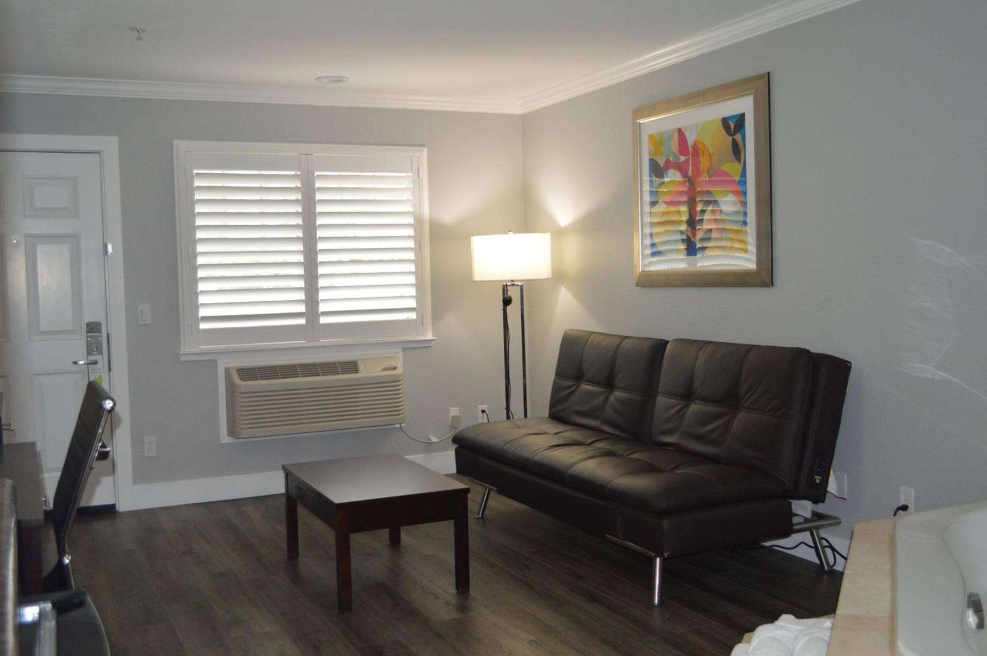 Fairview Inn & Suites photo 13