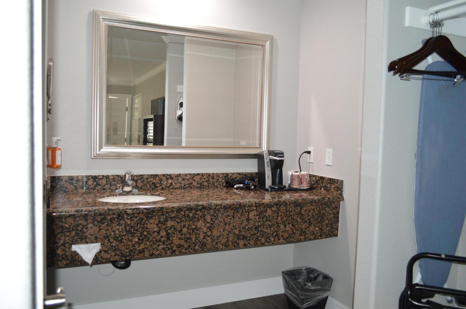Fairview Inn & Suites photo 50