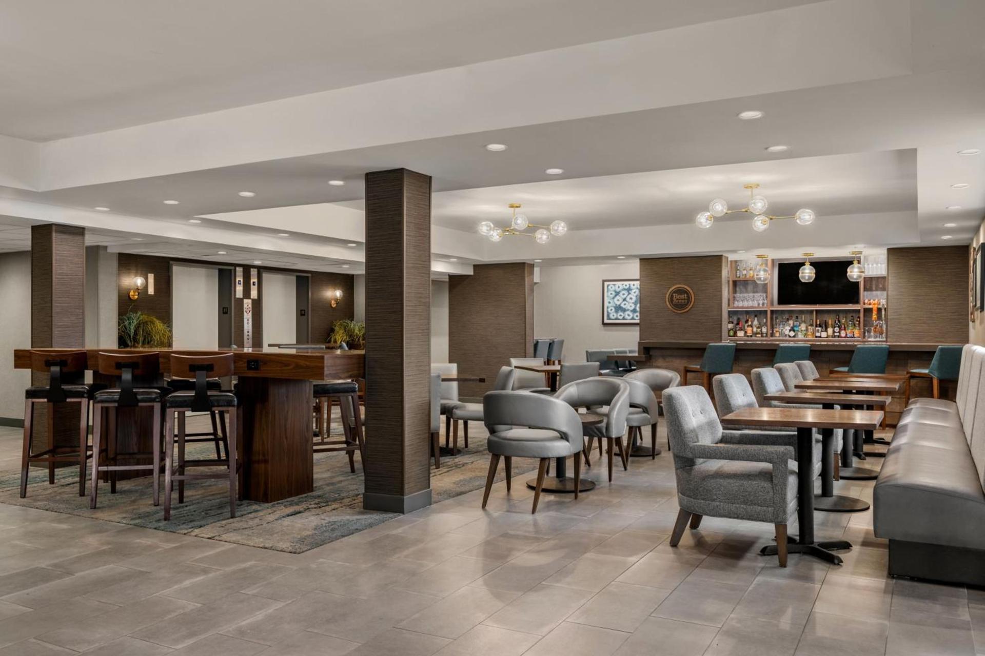 Four Points by Sheraton Chicago Westchester/Oak Brook photo 32