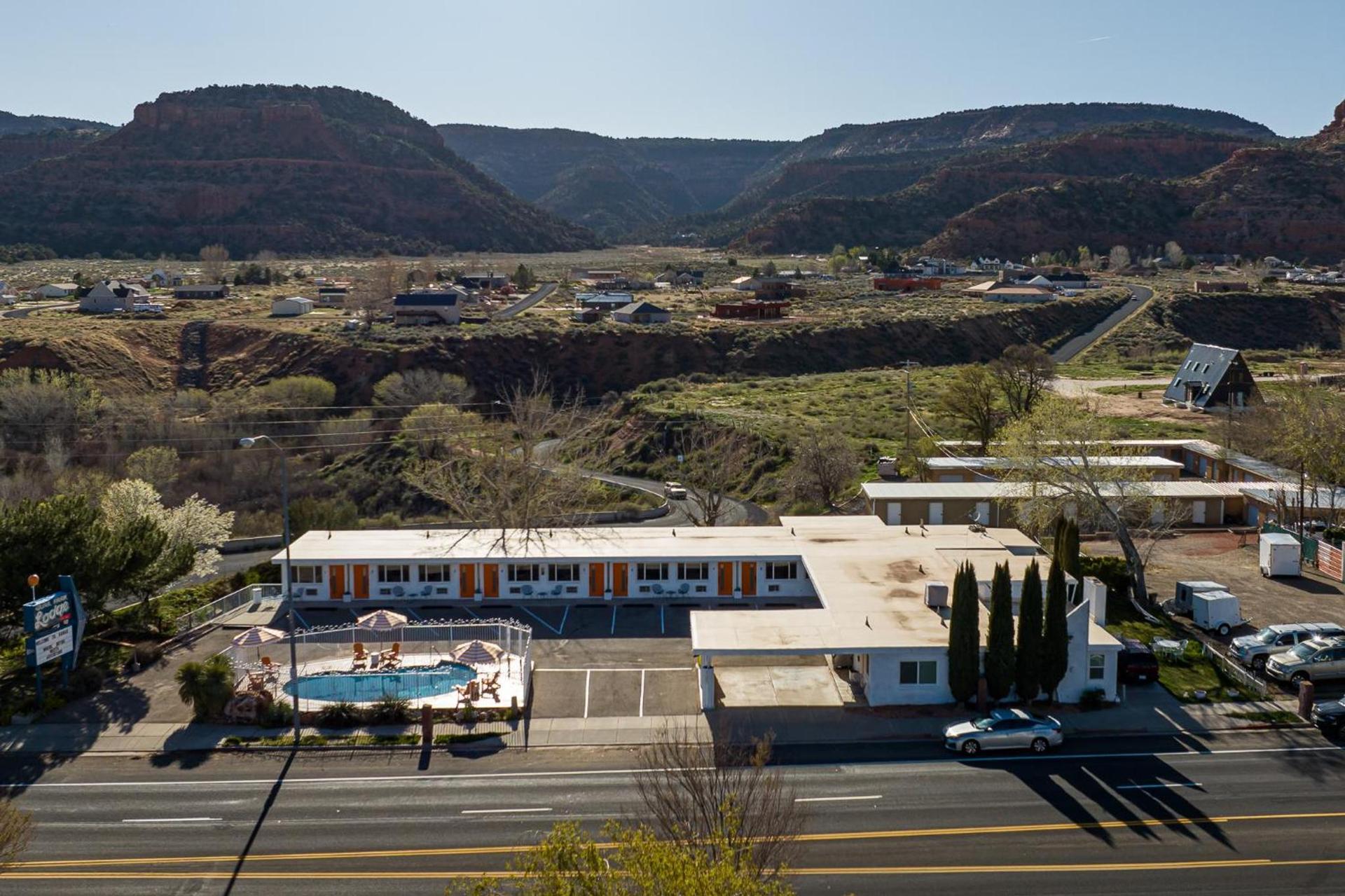 Quail Park Lodge photo 26