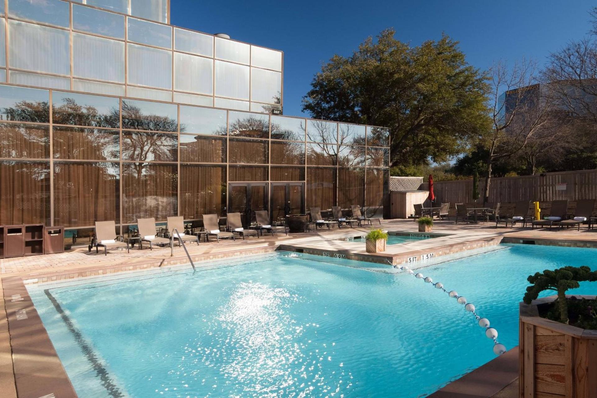 Renaissance Dallas Addison photo 23
