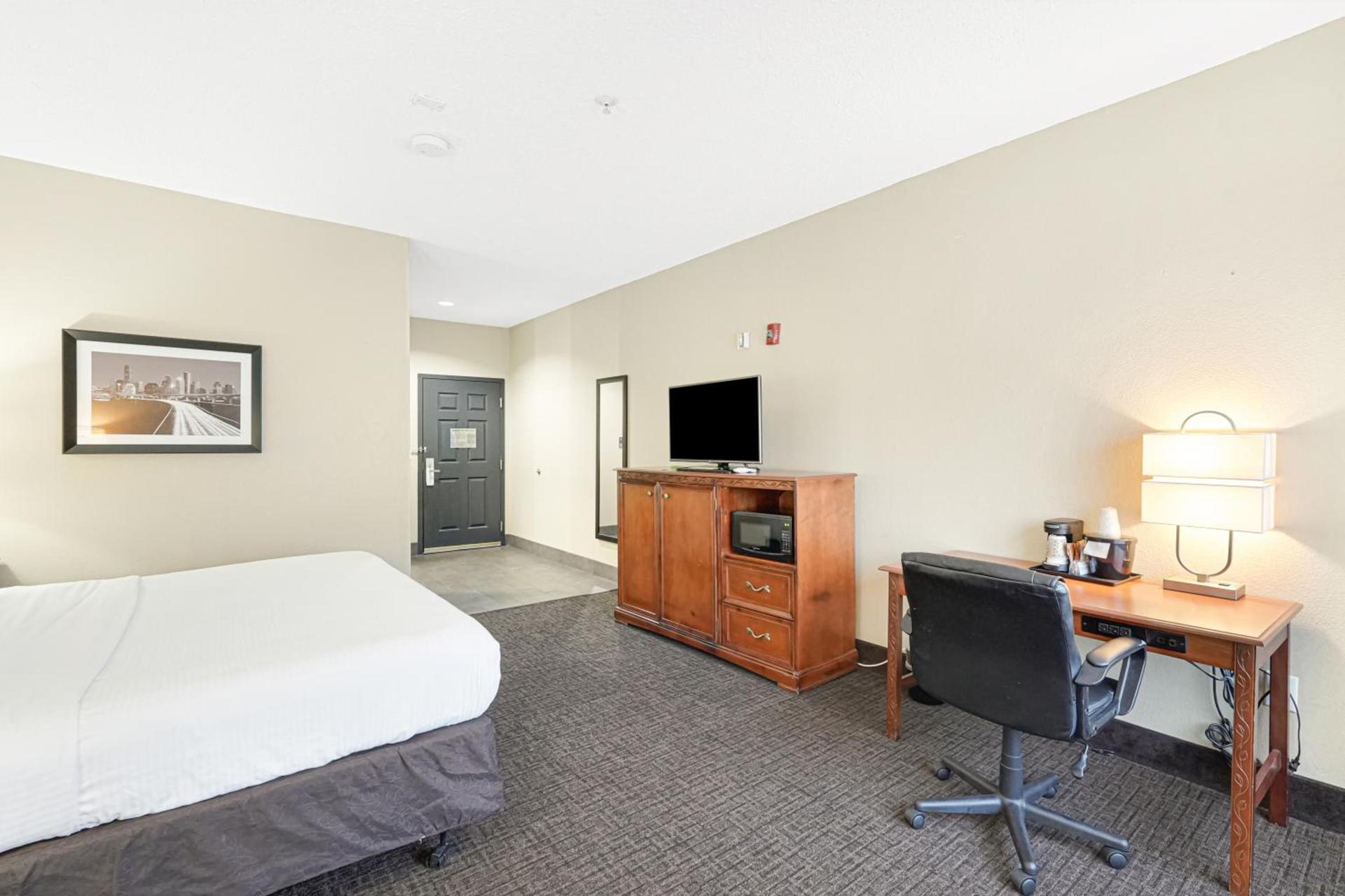 Sonesta Essential HOU Airport Road photo 10