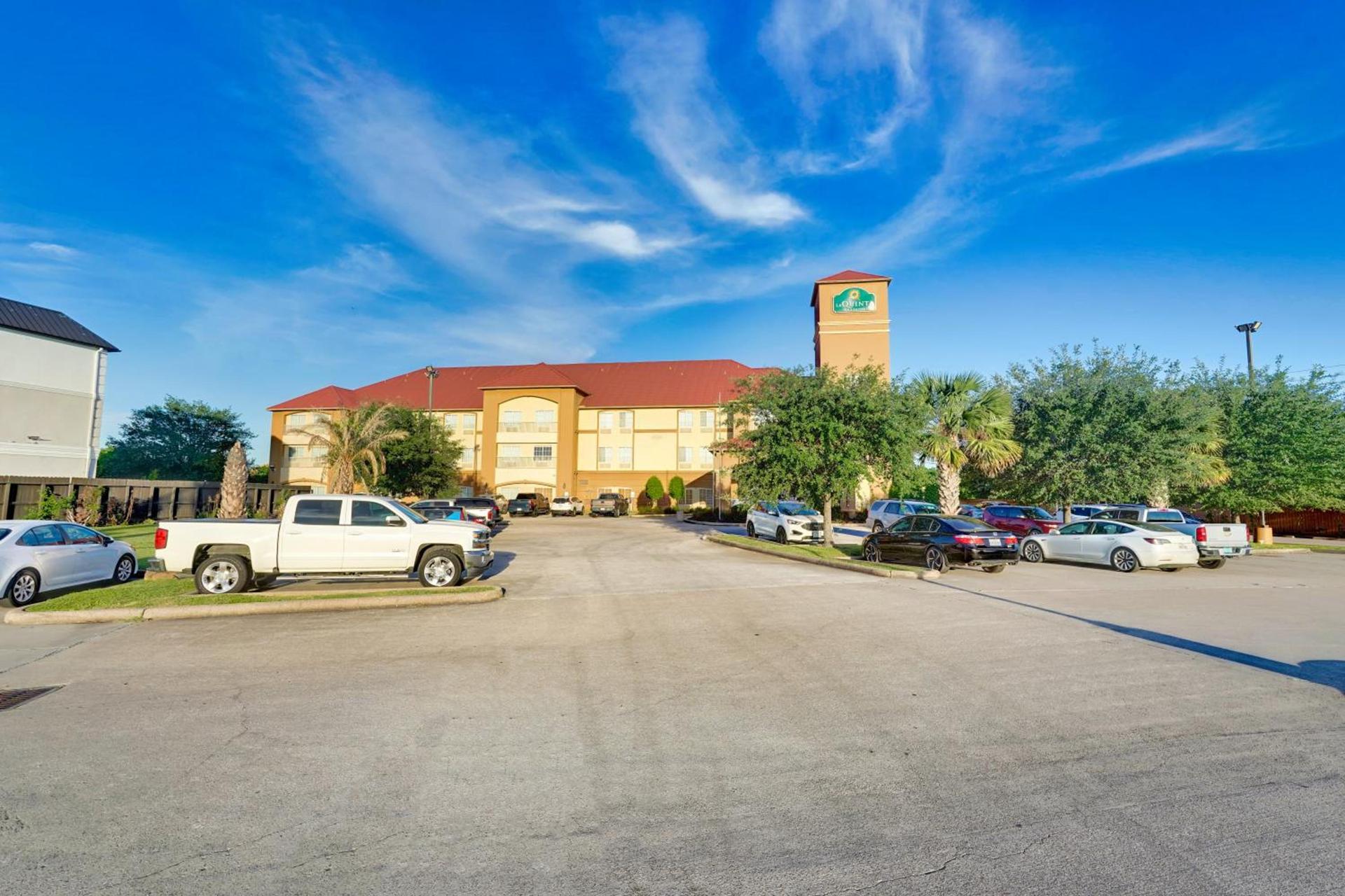 Sonesta Essential HOU Airport Road photo 34