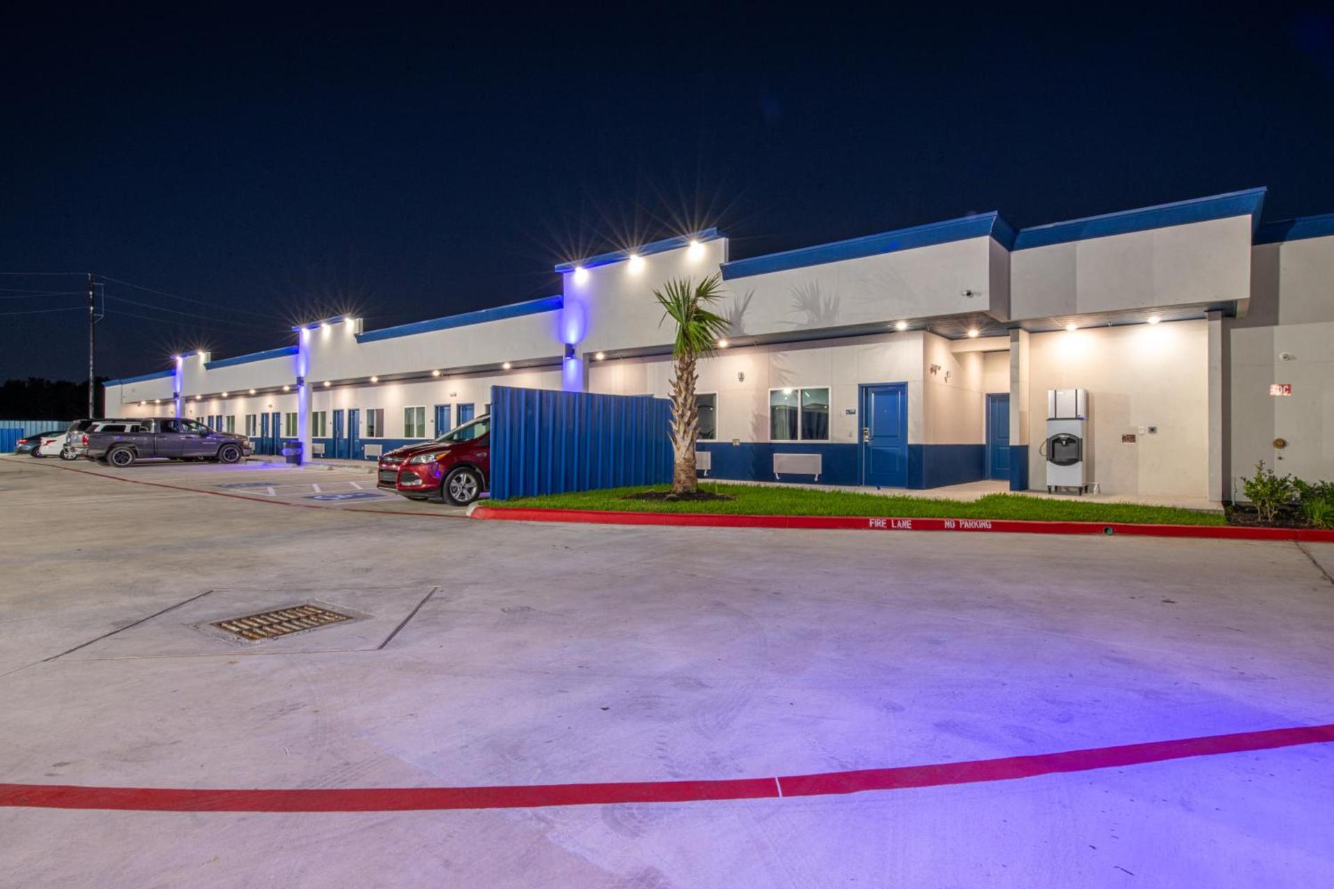 Azul Inn photo 2