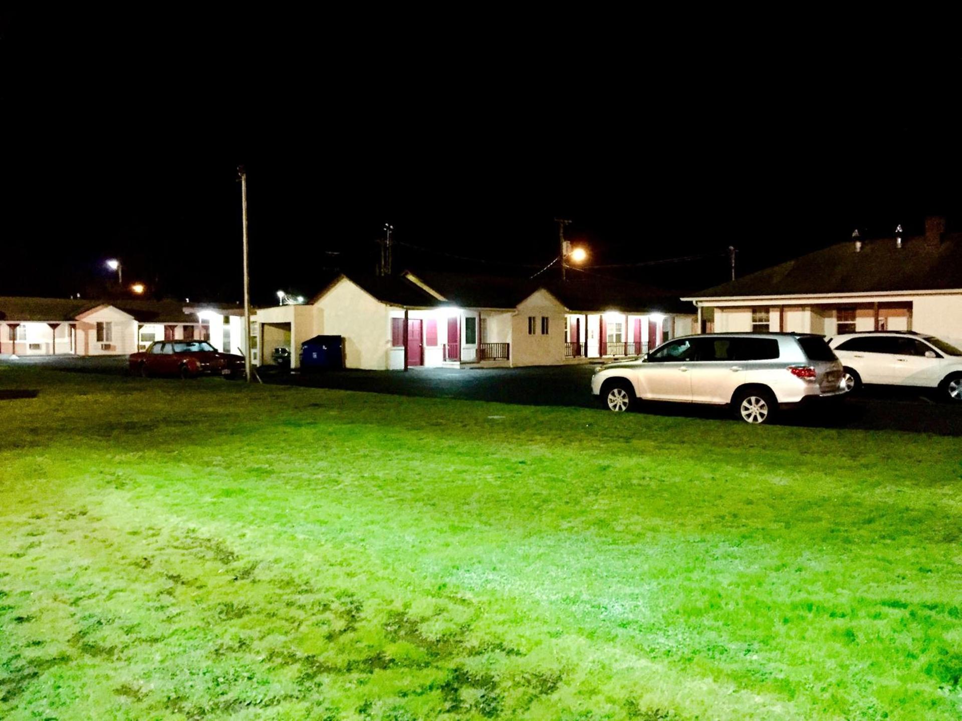 Travelers Inn Motel photo 12
