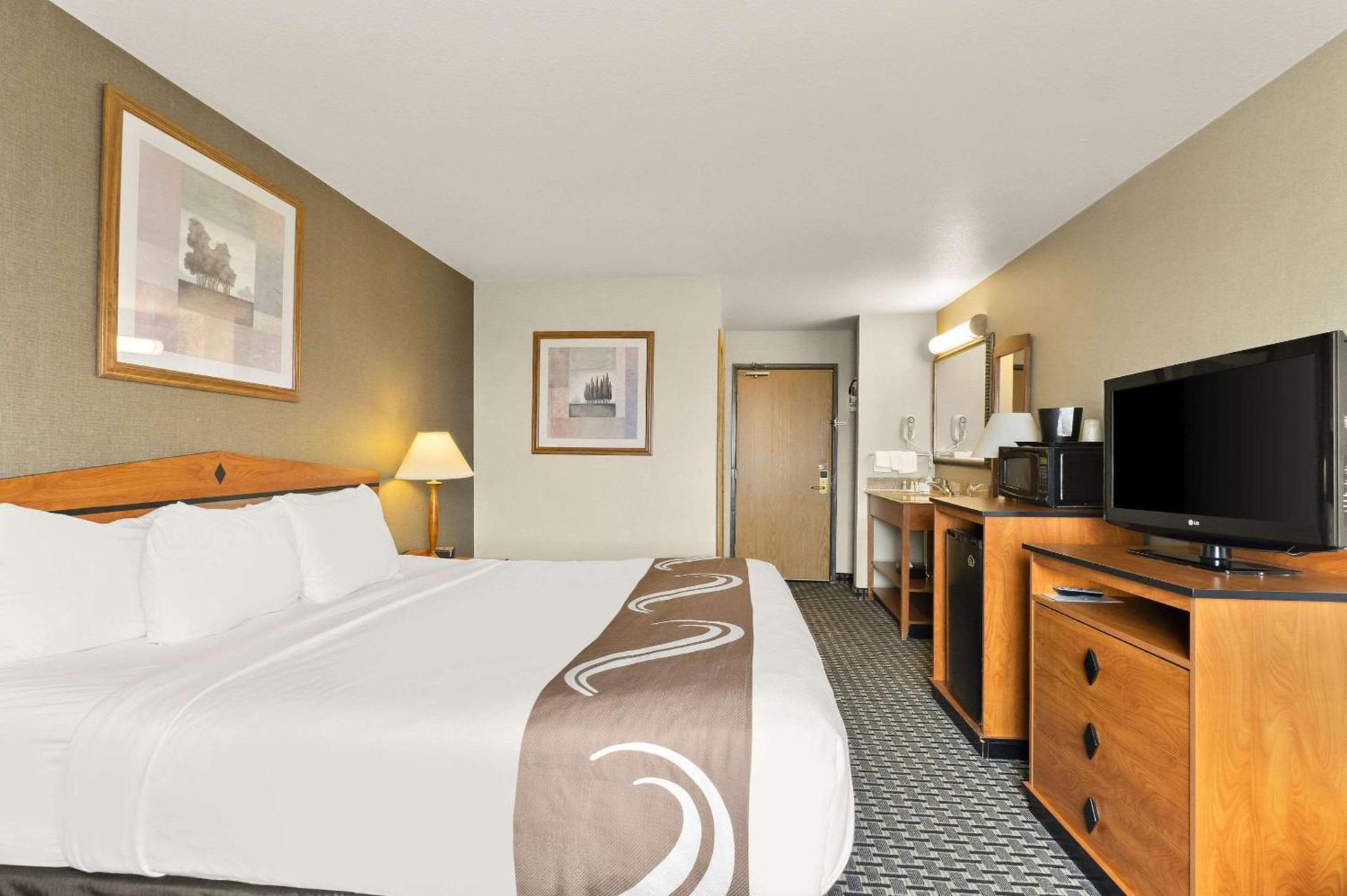 Quality Inn Cheyenne I-25 South photo 13