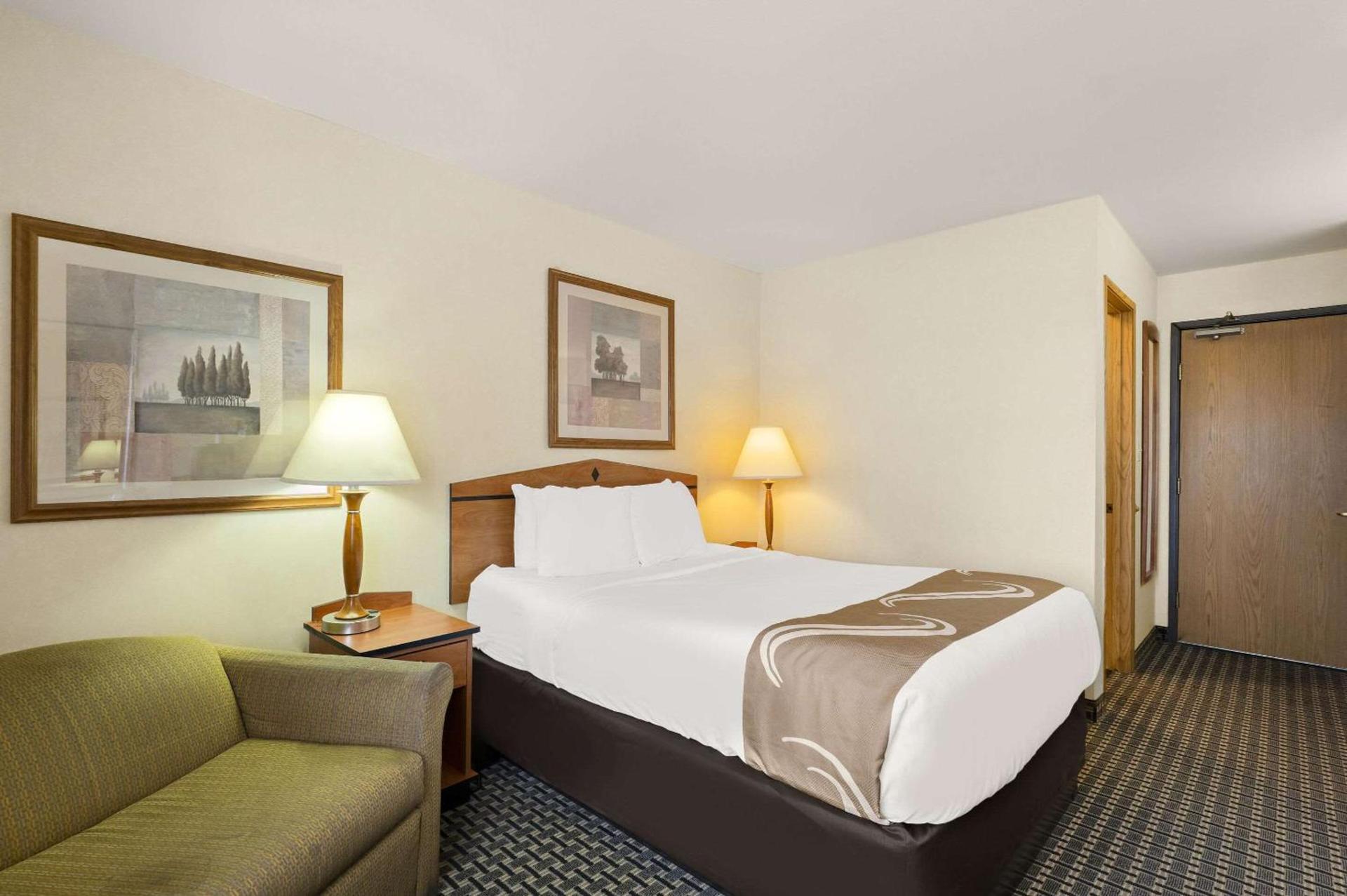 Quality Inn Cheyenne I-25 South photo 19