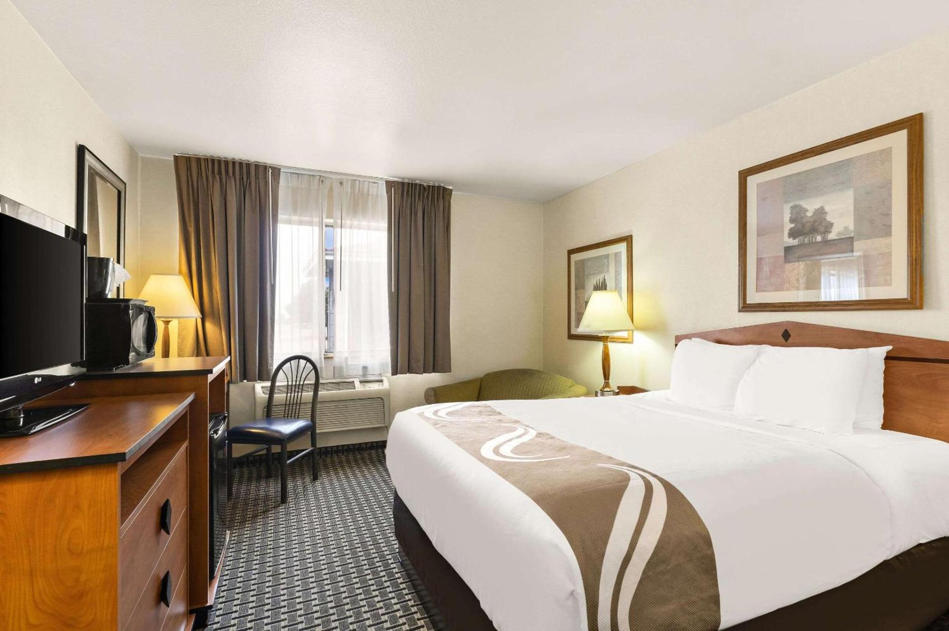 Quality Inn Cheyenne I-25 South photo 21