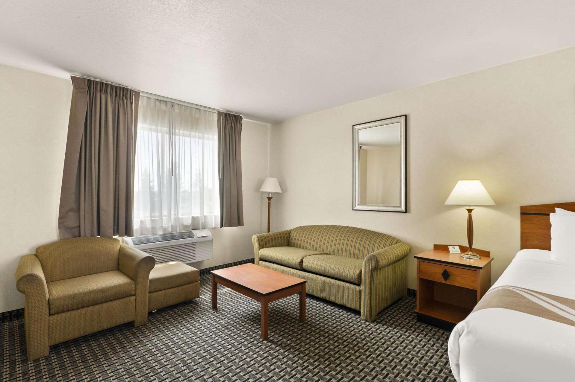 Quality Inn Cheyenne I-25 South photo 27
