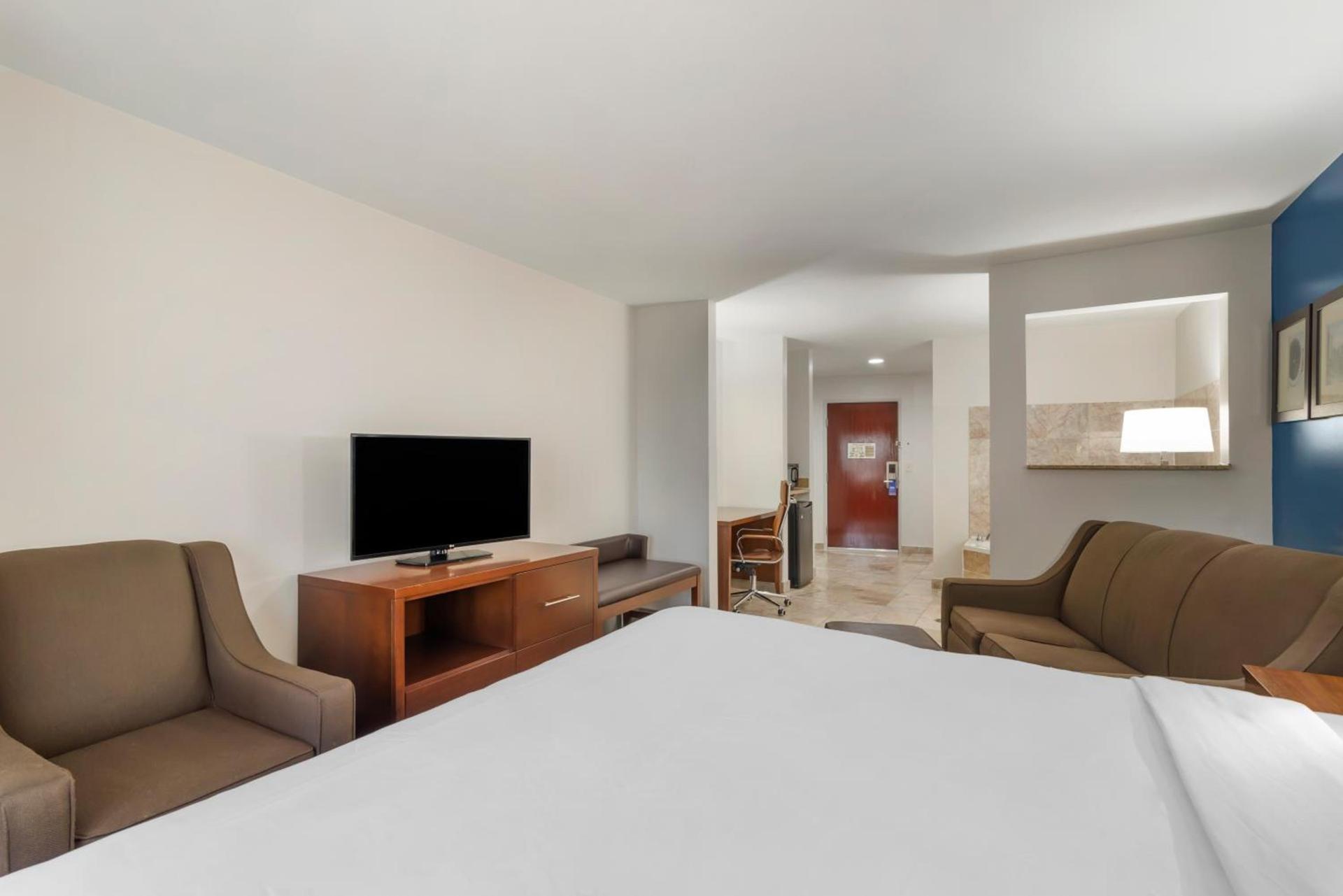 Comfort Suites Atlanta Airport photo 61