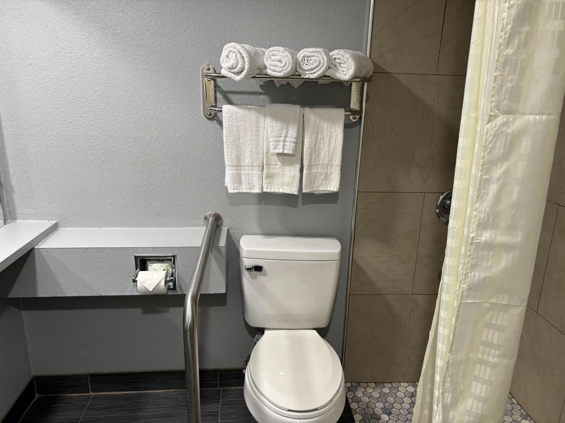 Studio 6 Suites Memphis, TN East Memphis photo 9