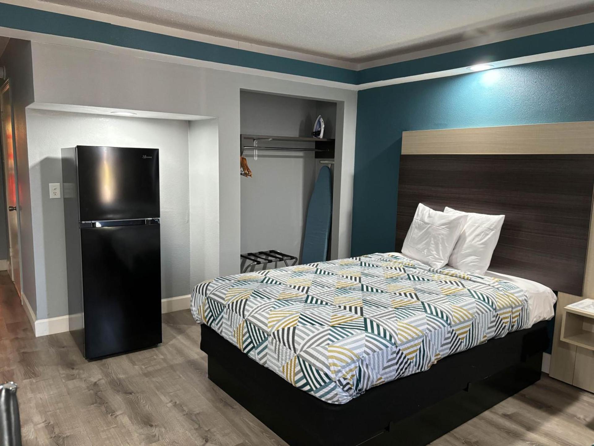 Studio 6 Suites Memphis, TN East Memphis photo 23