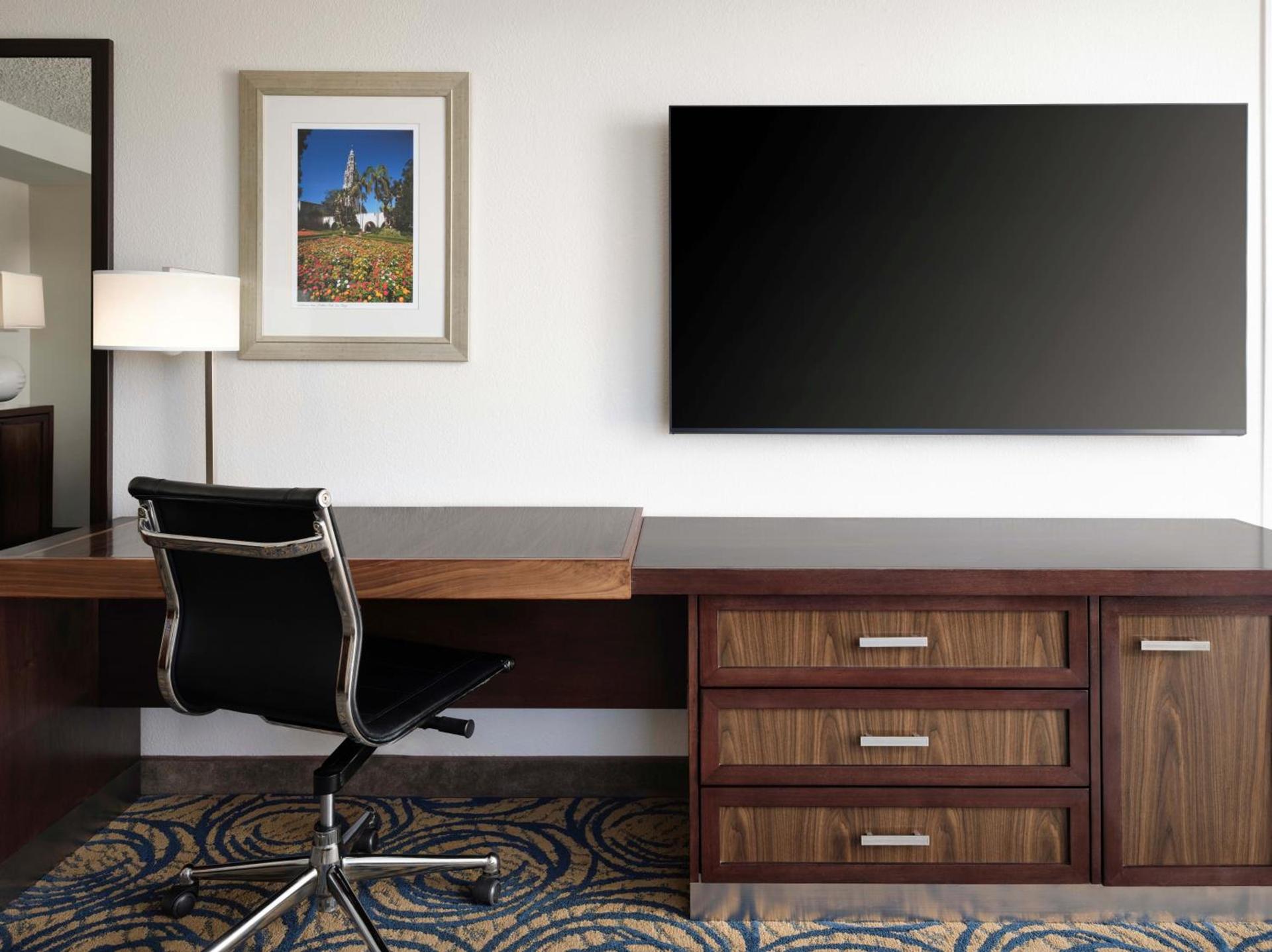 DoubleTree by Hilton San Diego Del Mar photo 49