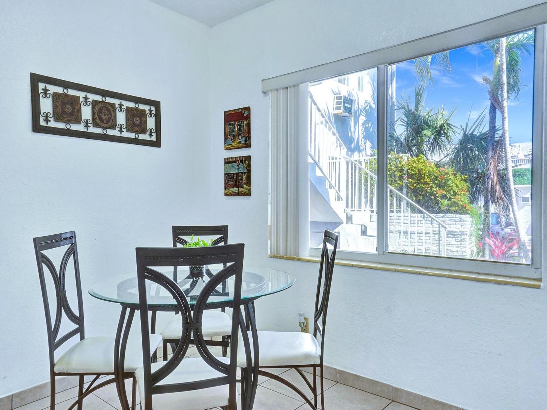 Beach Tide Motel photo 96